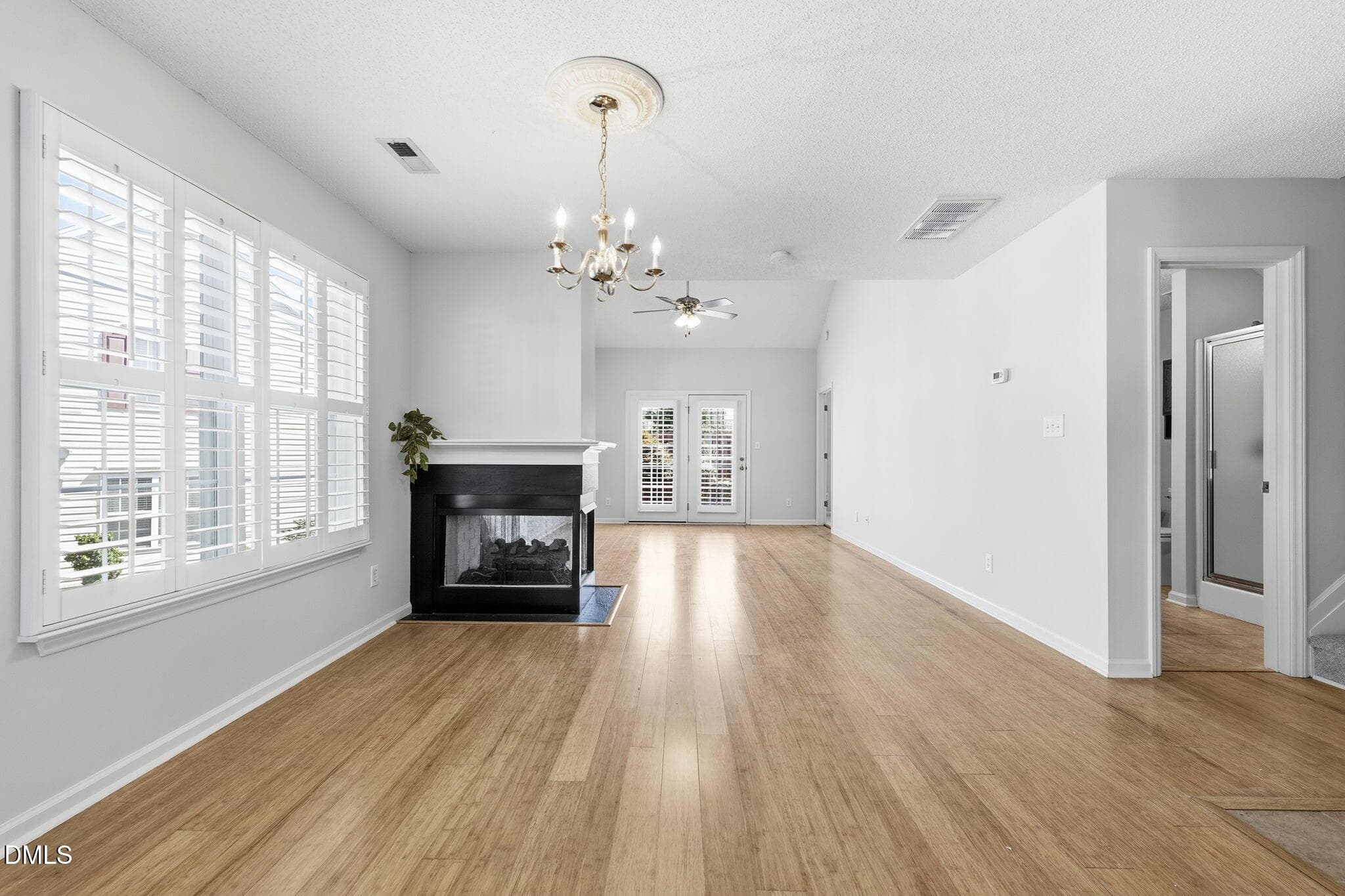 6-web-or-mls-_2199627 - 2736 N Keswick Way, Greensboro, NC 27410