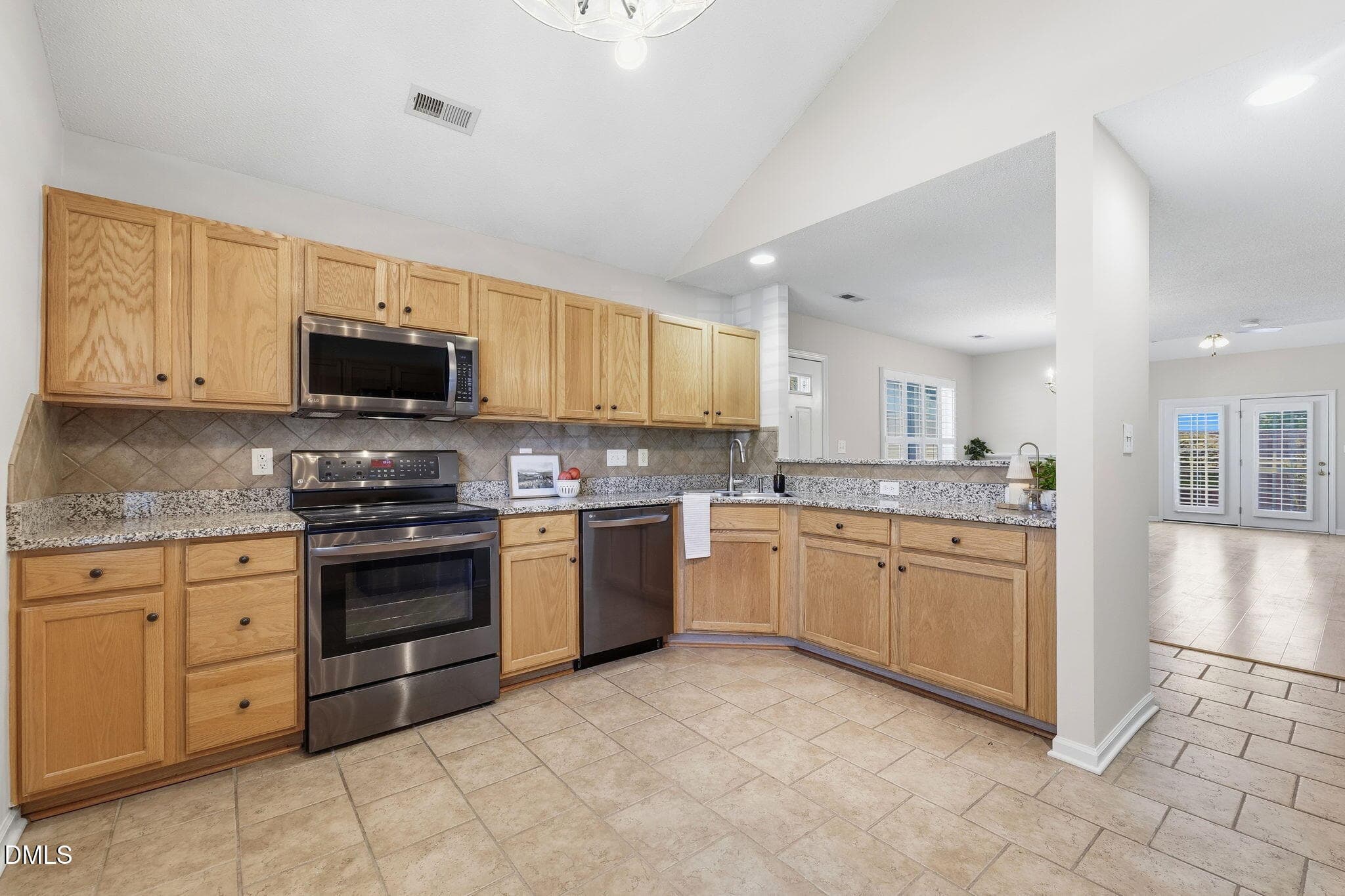 11-web-or-mls-_2199652 - 2736 N Keswick Way, Greensboro, NC 27410