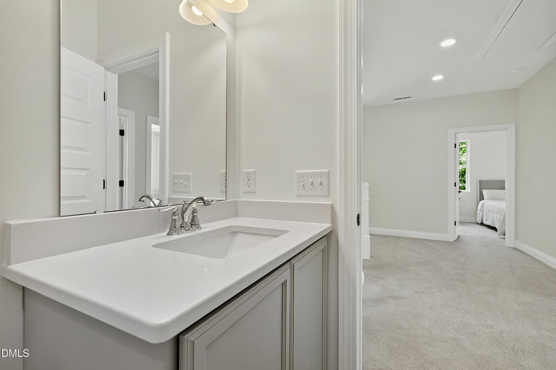 Second Floor Full Bath - 197 Silverside Drive, Angier, NC 27501
