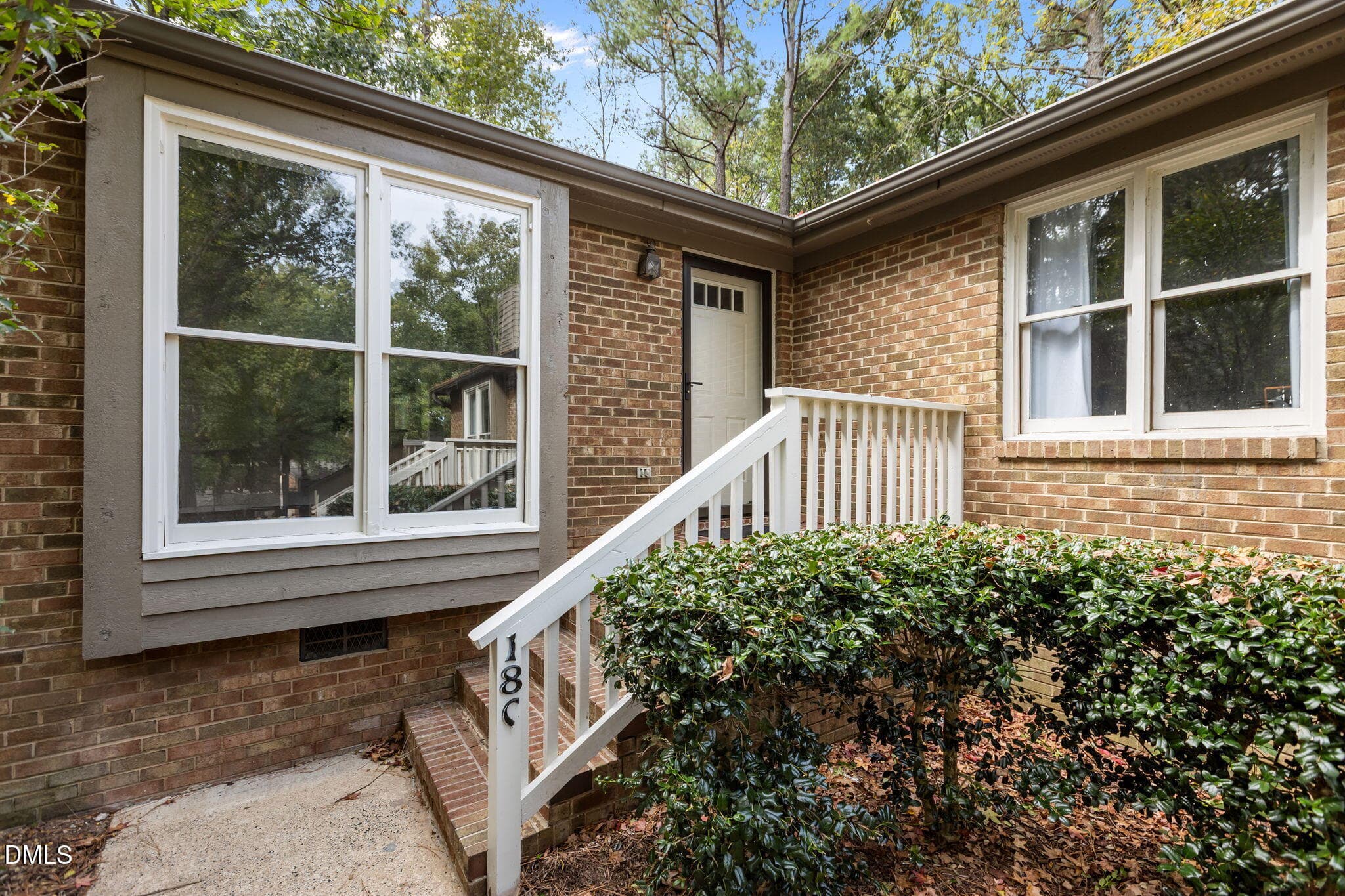 2-web-or-mls-2N6A0908 - 500 W Woodcroft Parkway 18c, Durham, NC 27713, Durham