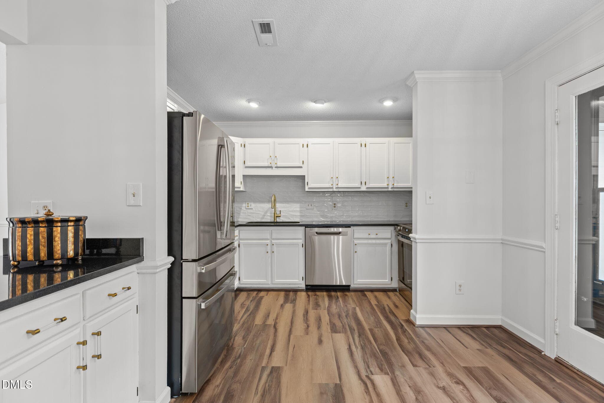 12-web-or-mls-2N6A0862 - 500 W Woodcroft Parkway 18c, Durham, NC 27713, Durham