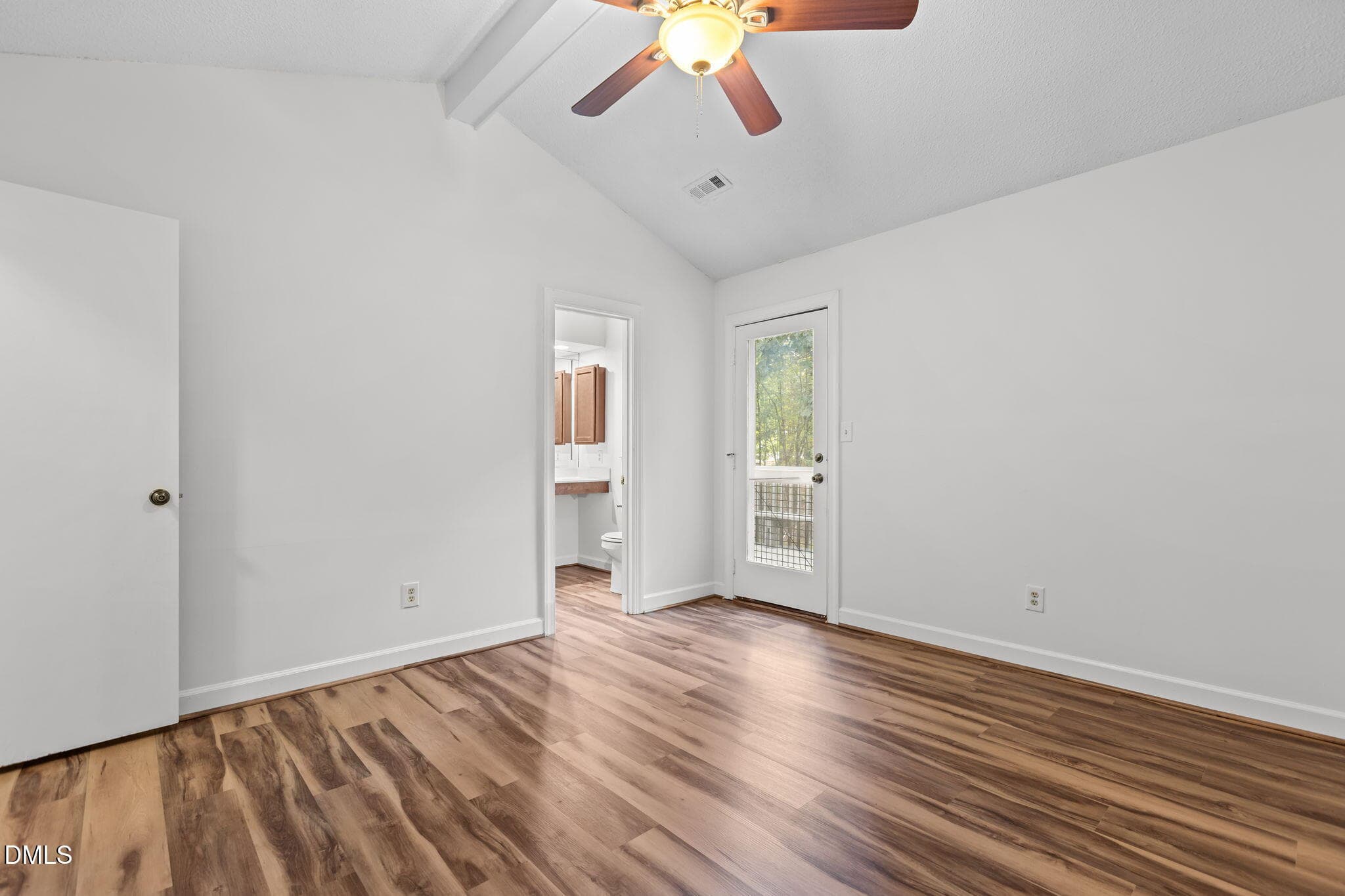 22-web-or-mls-2N6A0892 - 500 W Woodcroft Parkway 18c, Durham, NC 27713, Durham