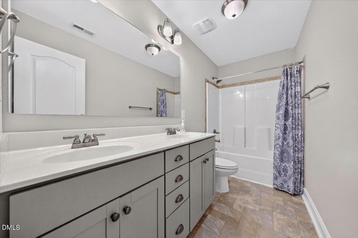 103-247WillireneWayClayton_067_ZRL093312 - 247 Willirene Way, Clayton, NC 27520