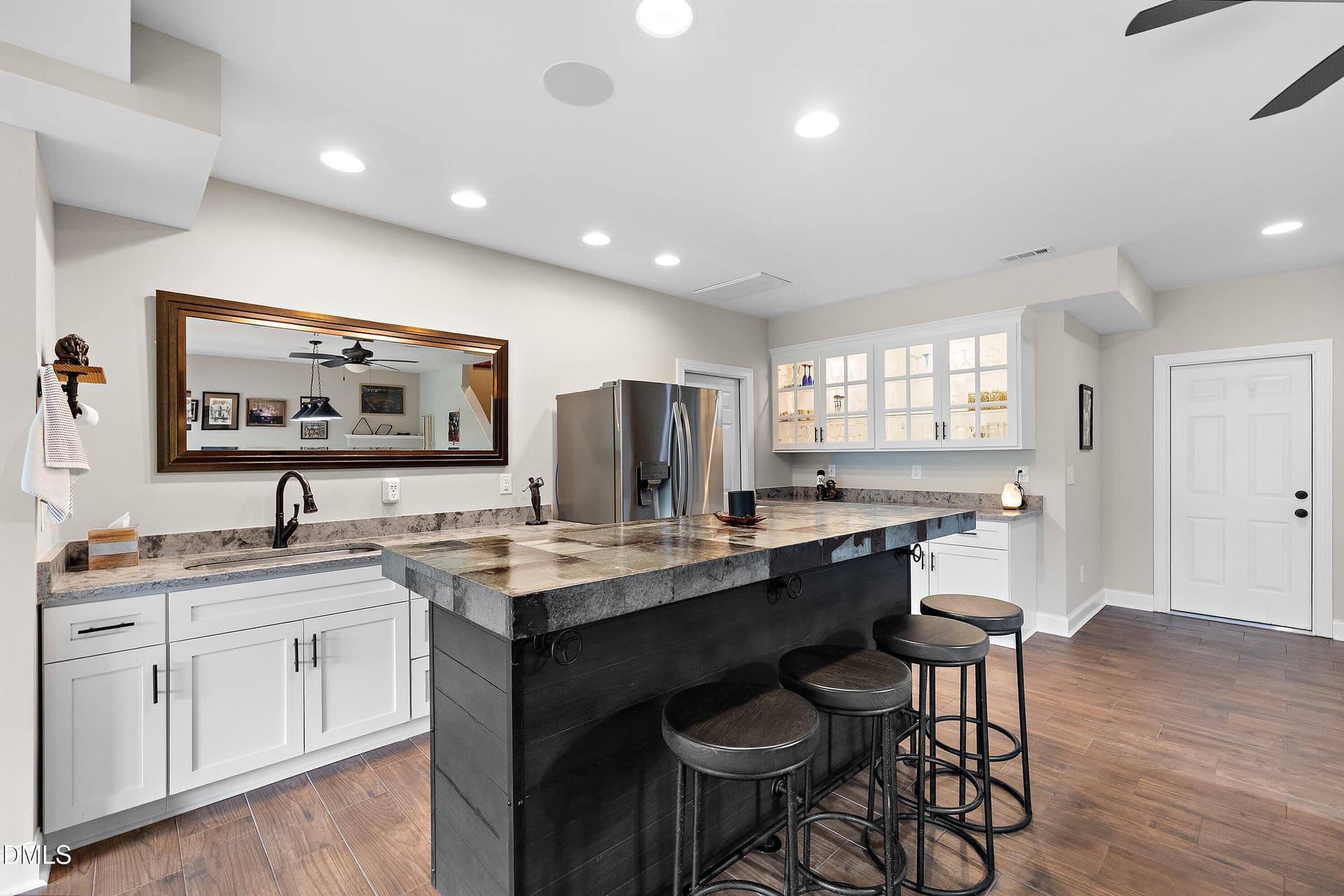 Island, sink, wine cooler - 1317 Magnolia Gln Circle, Wake Forest, NC 27587