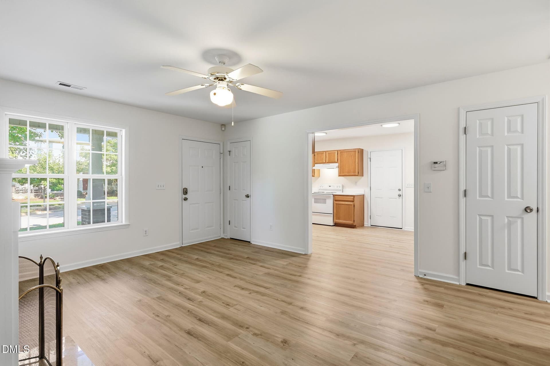 10 - Family Room - 208 Highgate Circle, Wake Forest, NC 27587