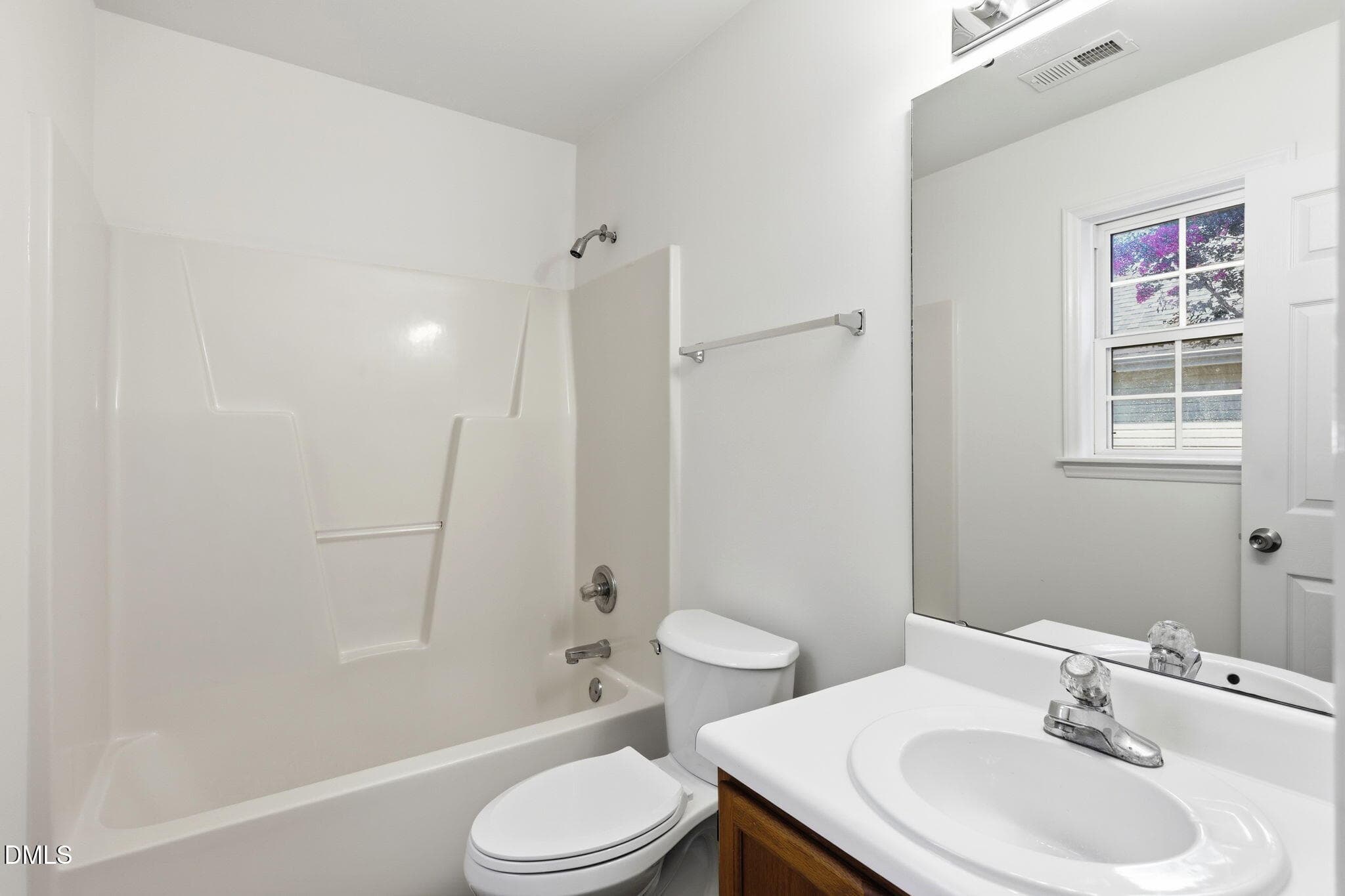 20 - Owners Bath - 208 Highgate Circle, Wake Forest, NC 27587