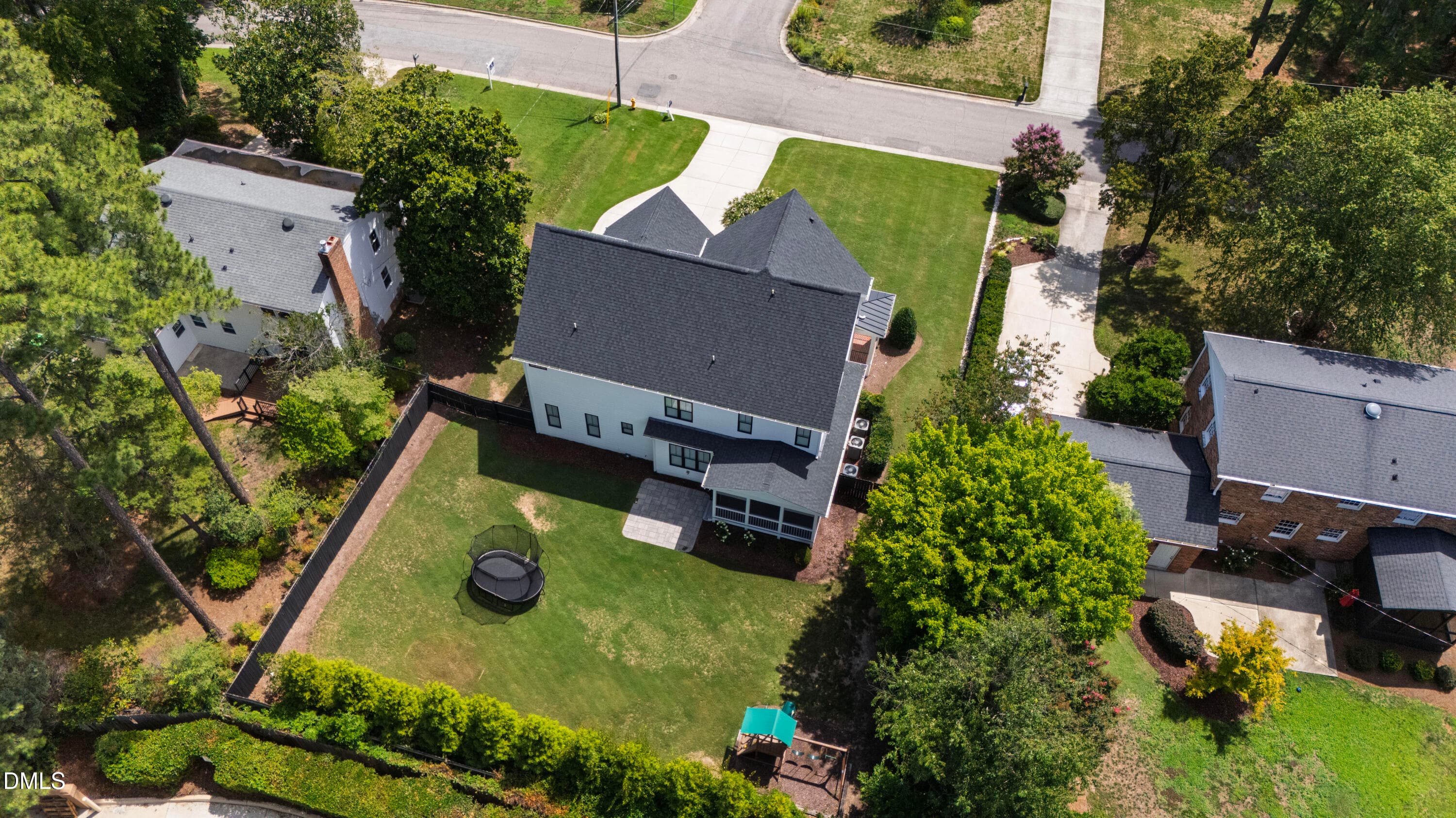 Sandlewood (10) - 5021 Sandlewood Drive, Raleigh, NC 27609, Raleigh