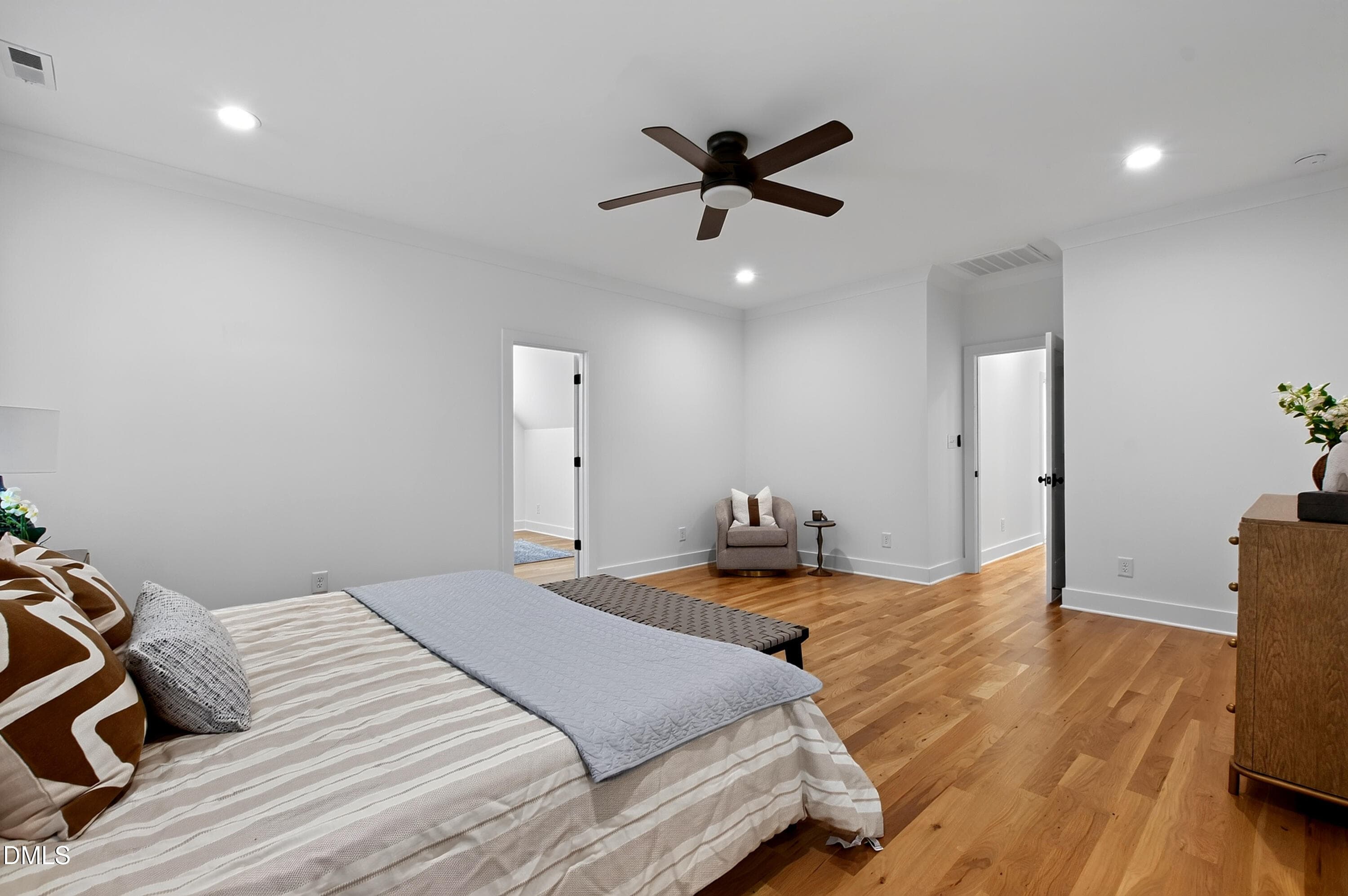 Sandlewood (62) - 5021 Sandlewood Drive, Raleigh, NC 27609, Raleigh