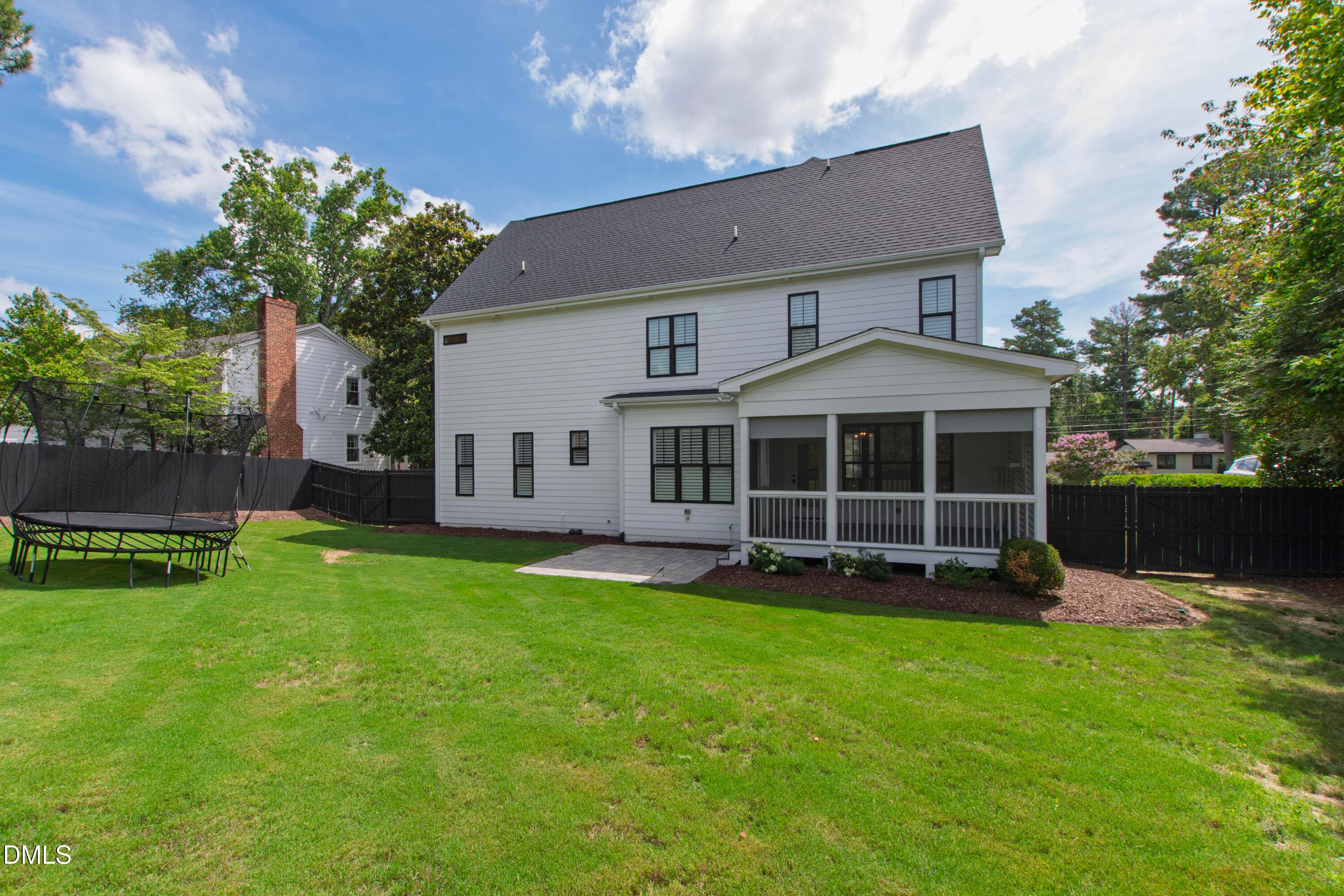 Sandlewood (75) - 5021 Sandlewood Drive, Raleigh, NC 27609, Raleigh