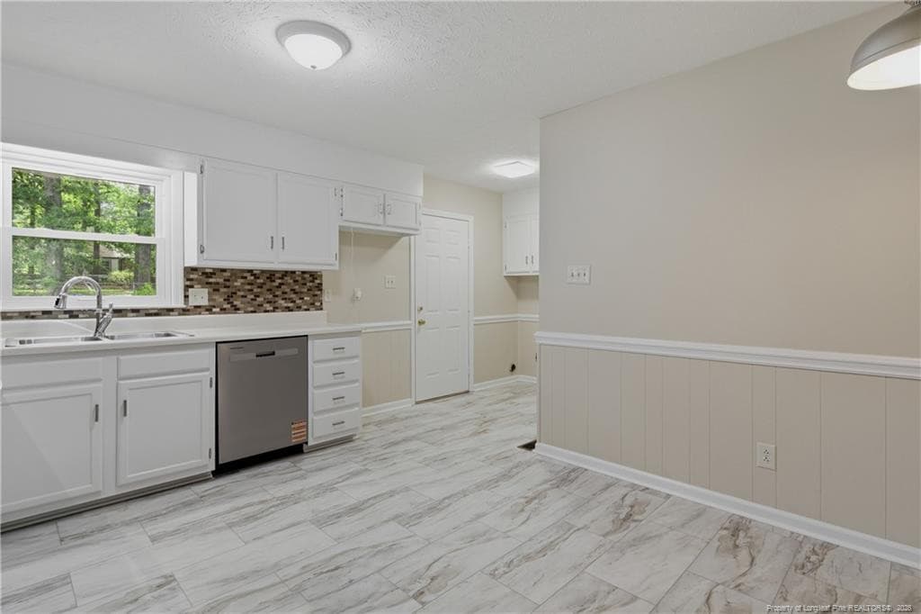 Photo 15 - 1712 Valley Ridge Drive, Fayetteville, NC 28303