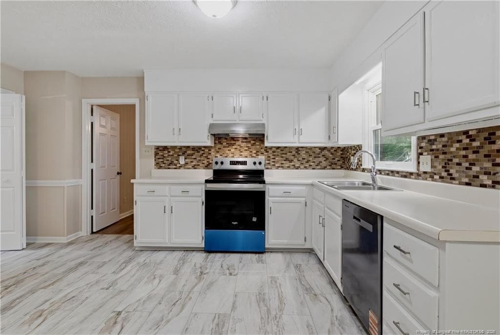 Photo 18 - 1712 Valley Ridge Drive, Fayetteville, NC 28303