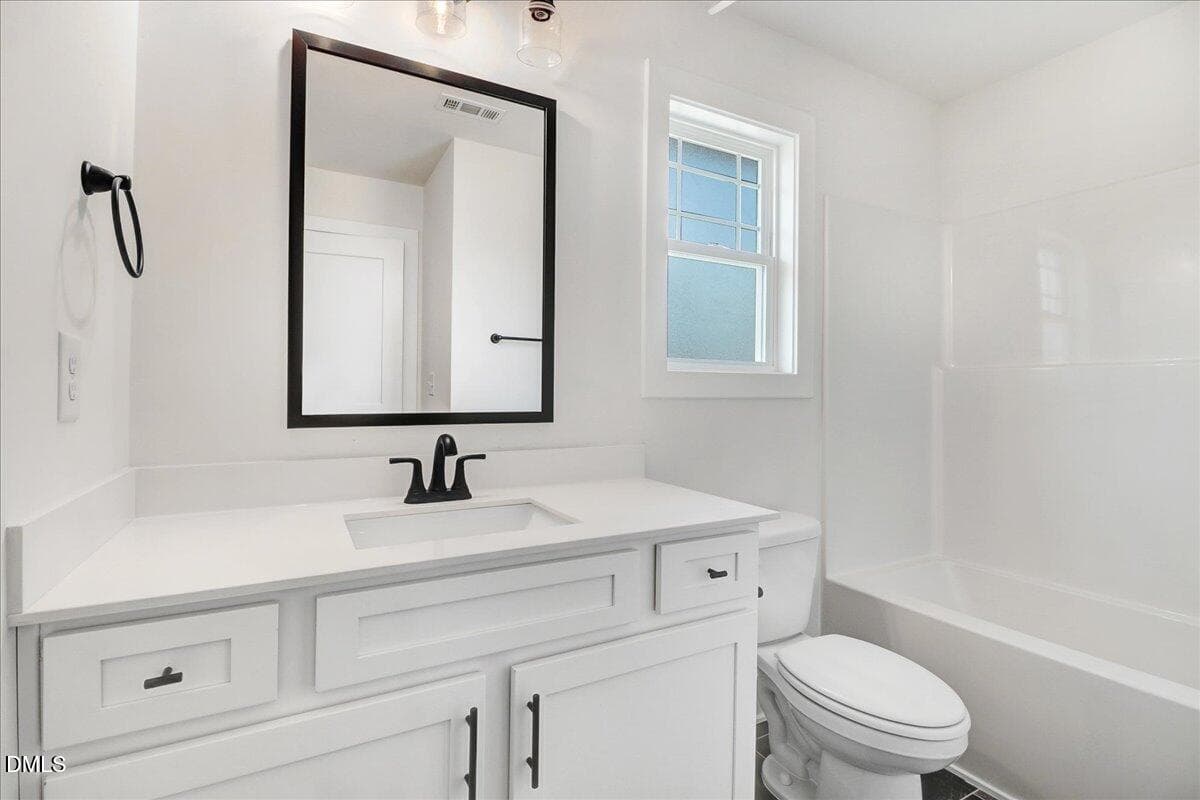 Bath 3 - 455 Galway Road, Lillington, NC 27546