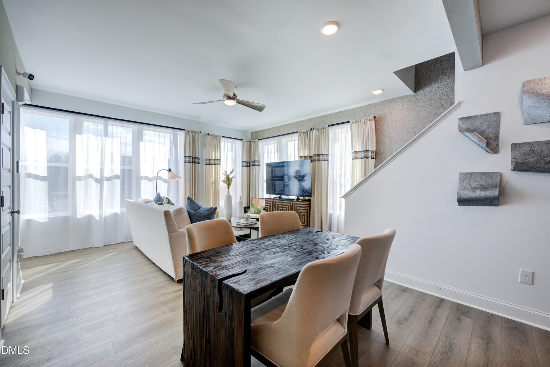 Dining - 162 N White Street 100, Wake Forest, NC 27587