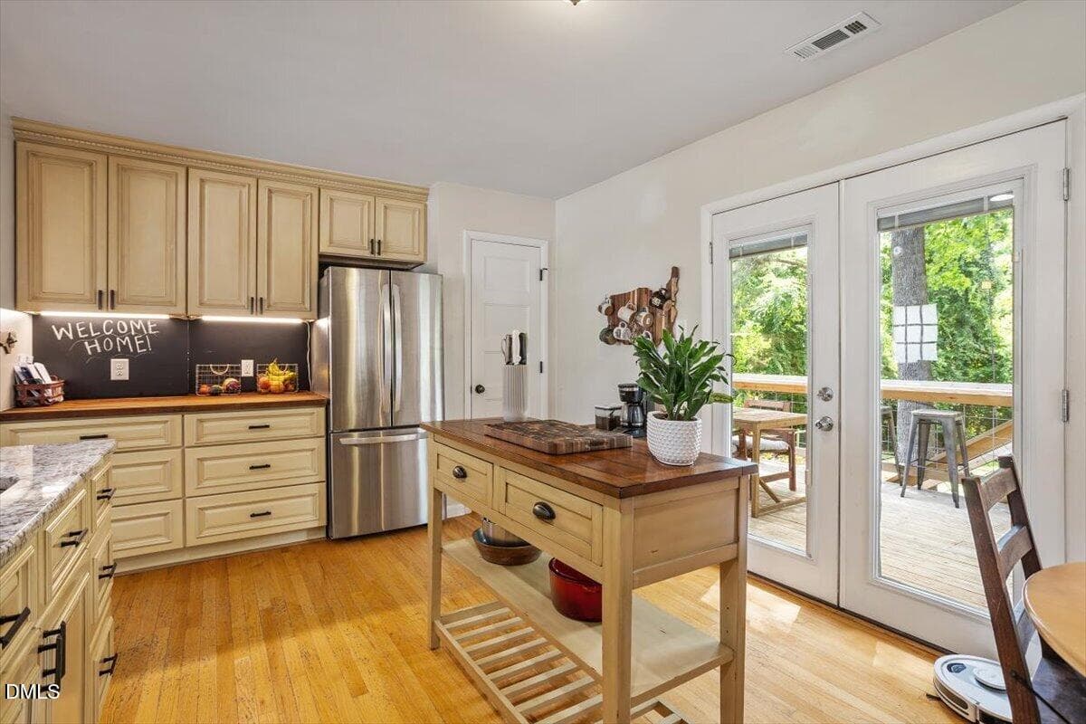 18-1106 N King Charles Rd [3191102]_0715 - 1106 N King Charles Road, Raleigh, NC 27610, Raleigh