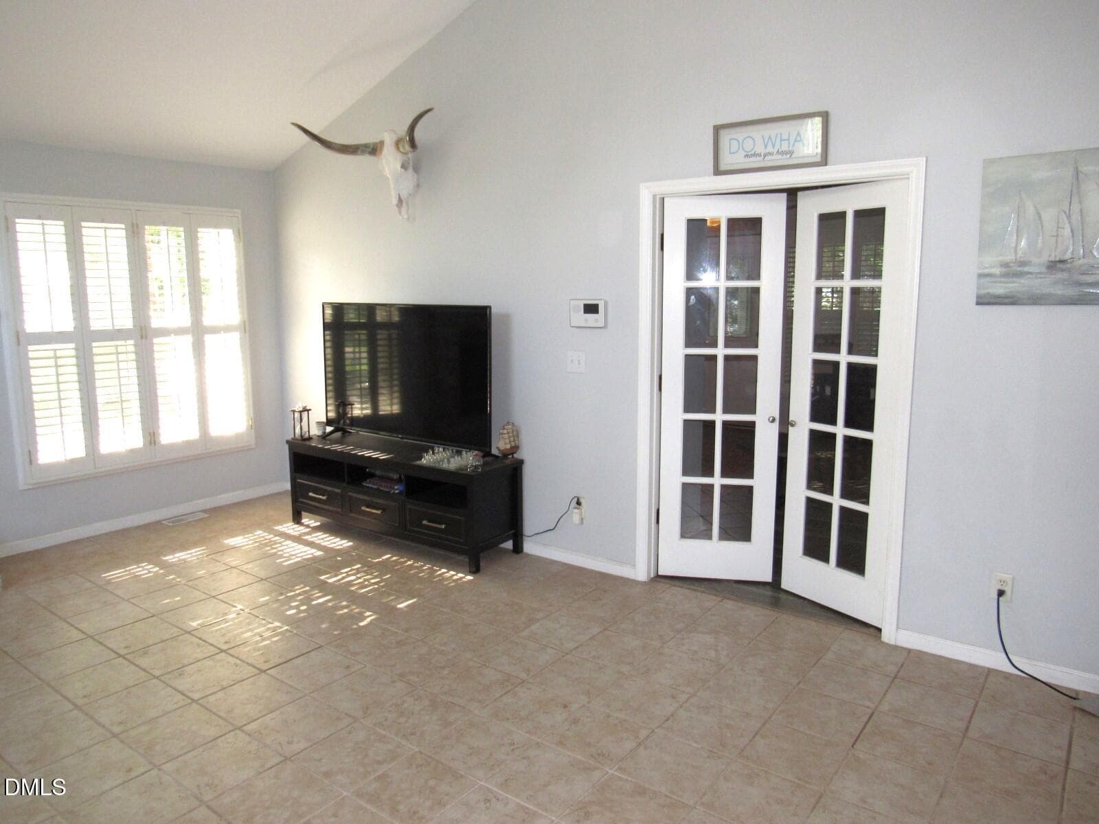 Living room - 2723 Clifton Avenue, Creedmoor, NC 27522
