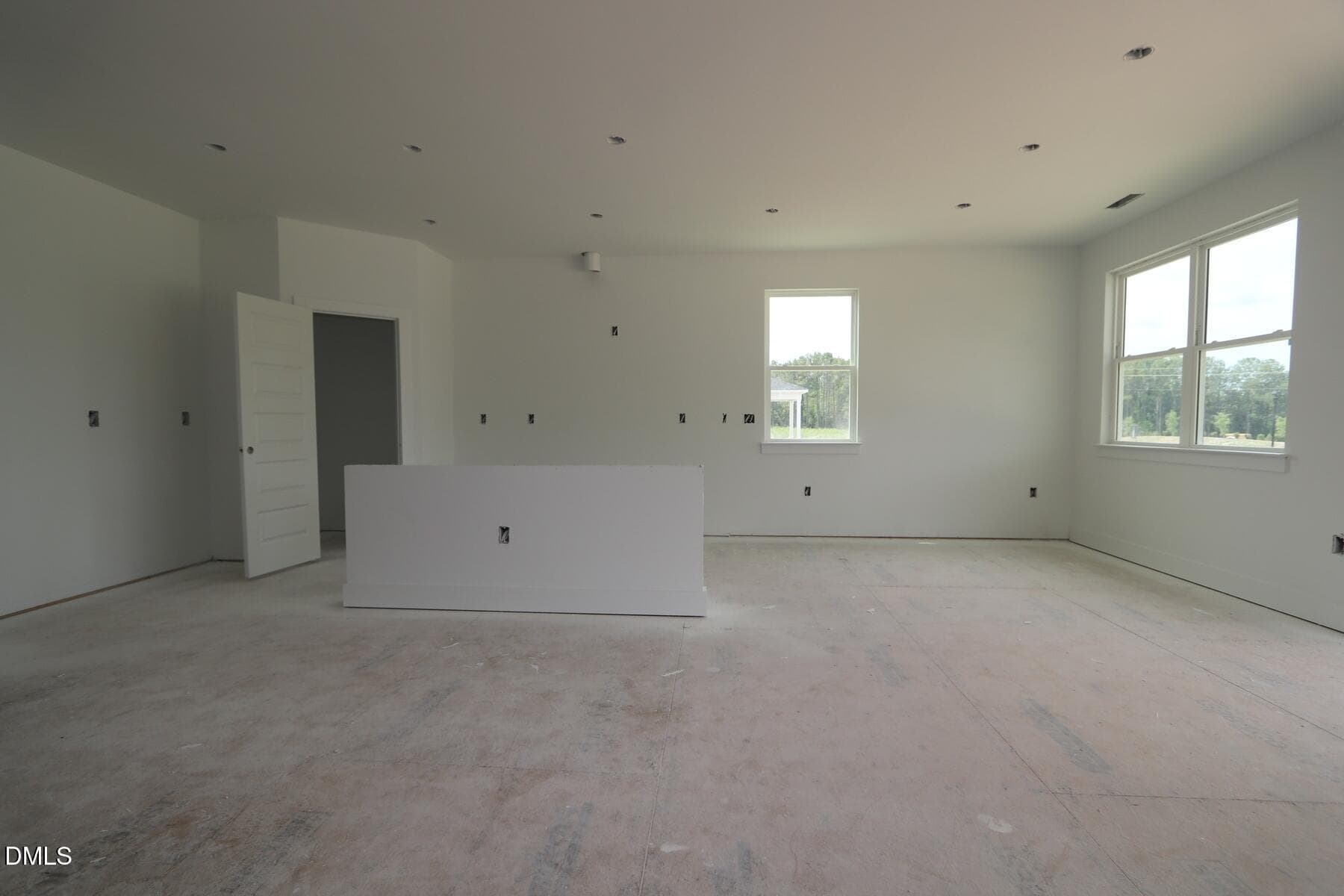 [L69_z018]none18 - 35 Windward Place, Lillington, NC 27546