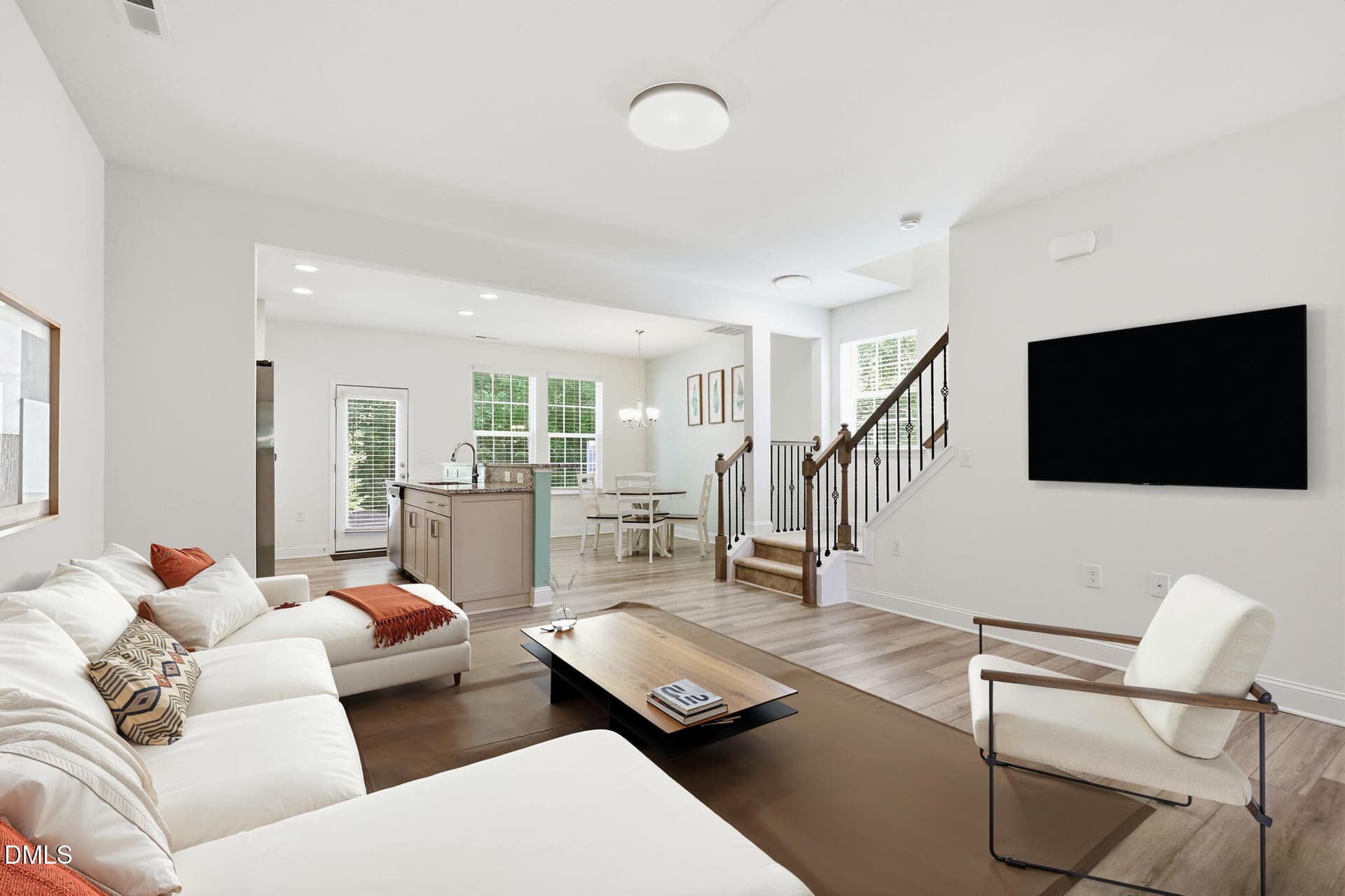 Living room - 1511 Scholar Drive, Durham, NC 27703