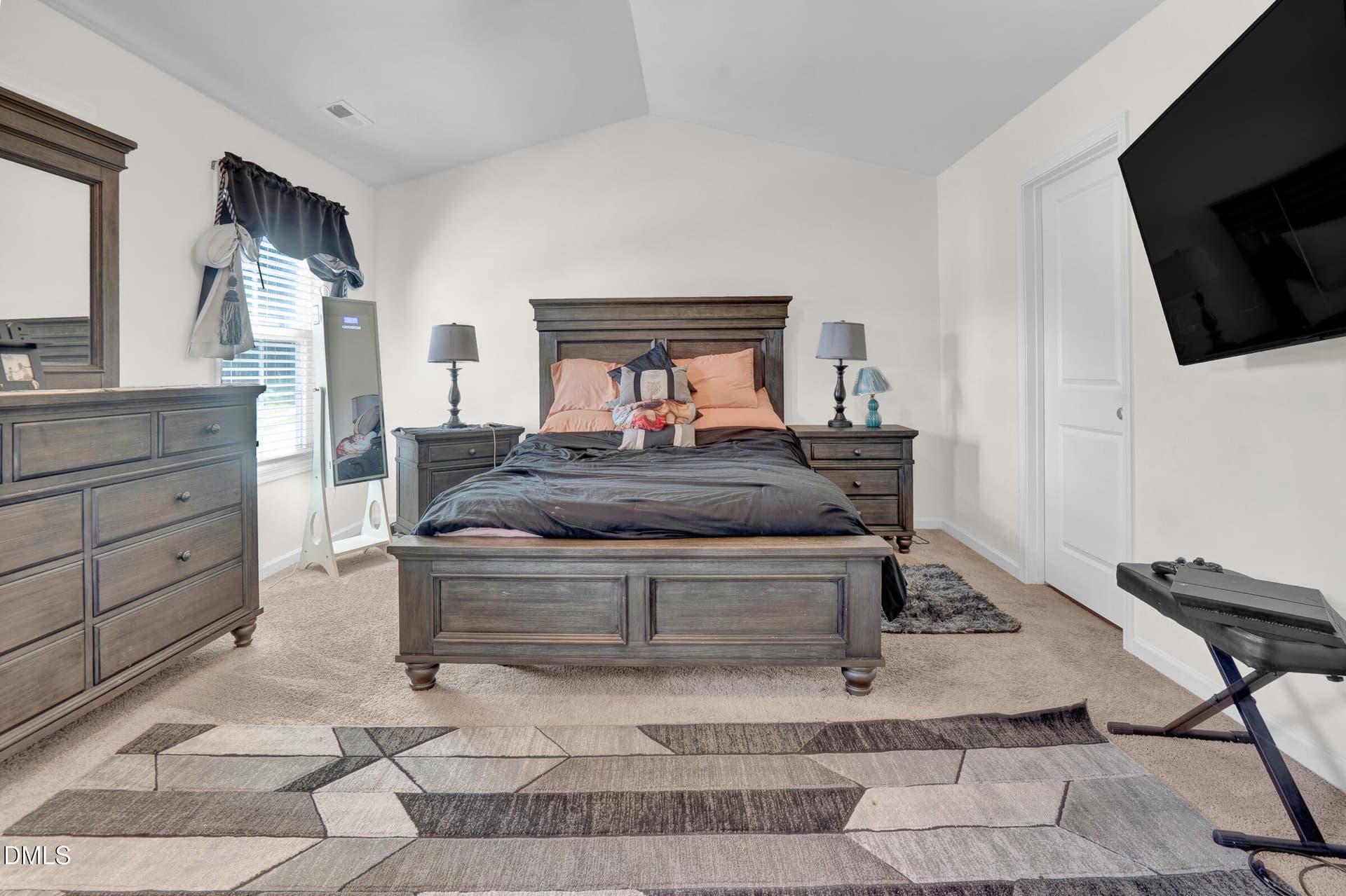 Master - 734 Rolling Creek Circle, Clayton, NC 27520