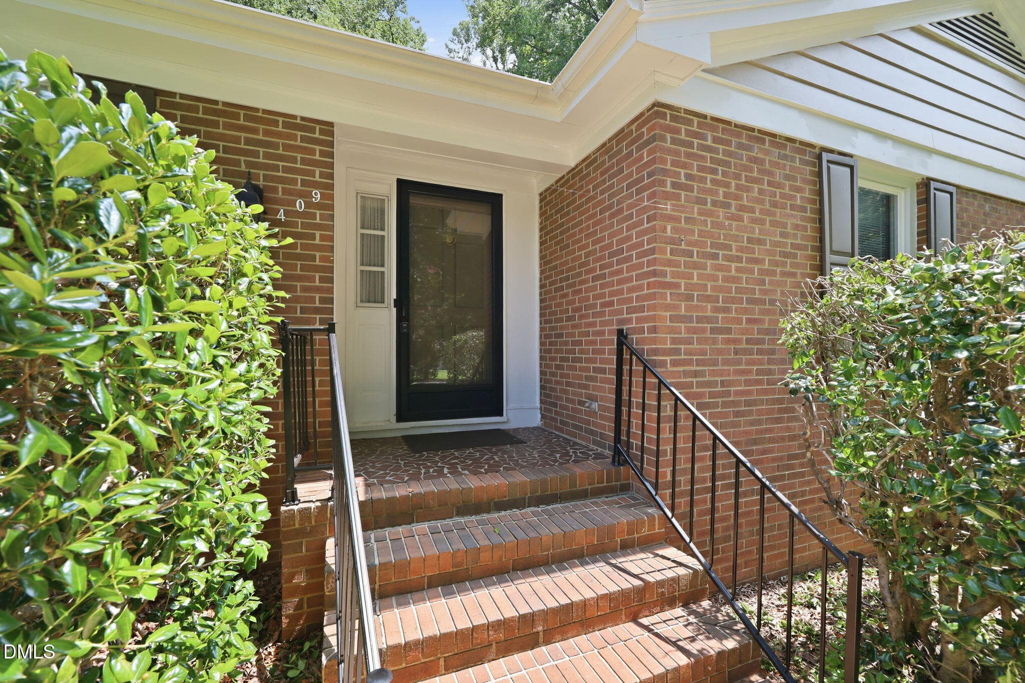 54-web-or-mls-IMG_4896 - 409 Oakridge Road, Cary, NC 27511, Cary