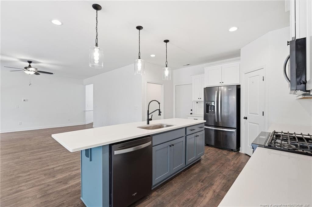 Black Stainless Steel appliances! - 44 Richmond Road, Jackson Springs, NC 27281, Jackson Springs