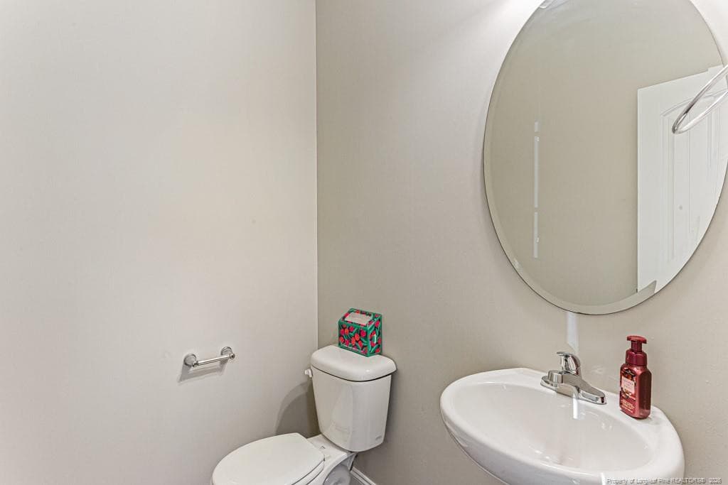 Photo 7 - 2240 Mannington Drive, Fayetteville, NC 28306, Fayetteville