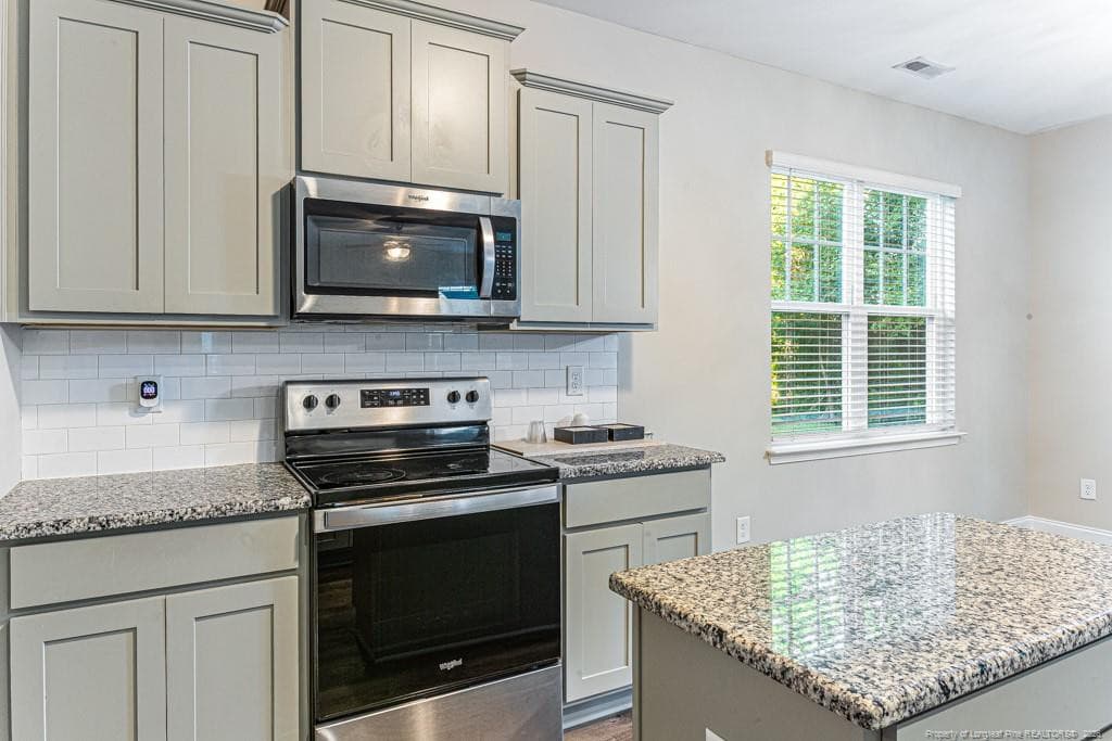 Photo 14 - 2240 Mannington Drive, Fayetteville, NC 28306, Fayetteville