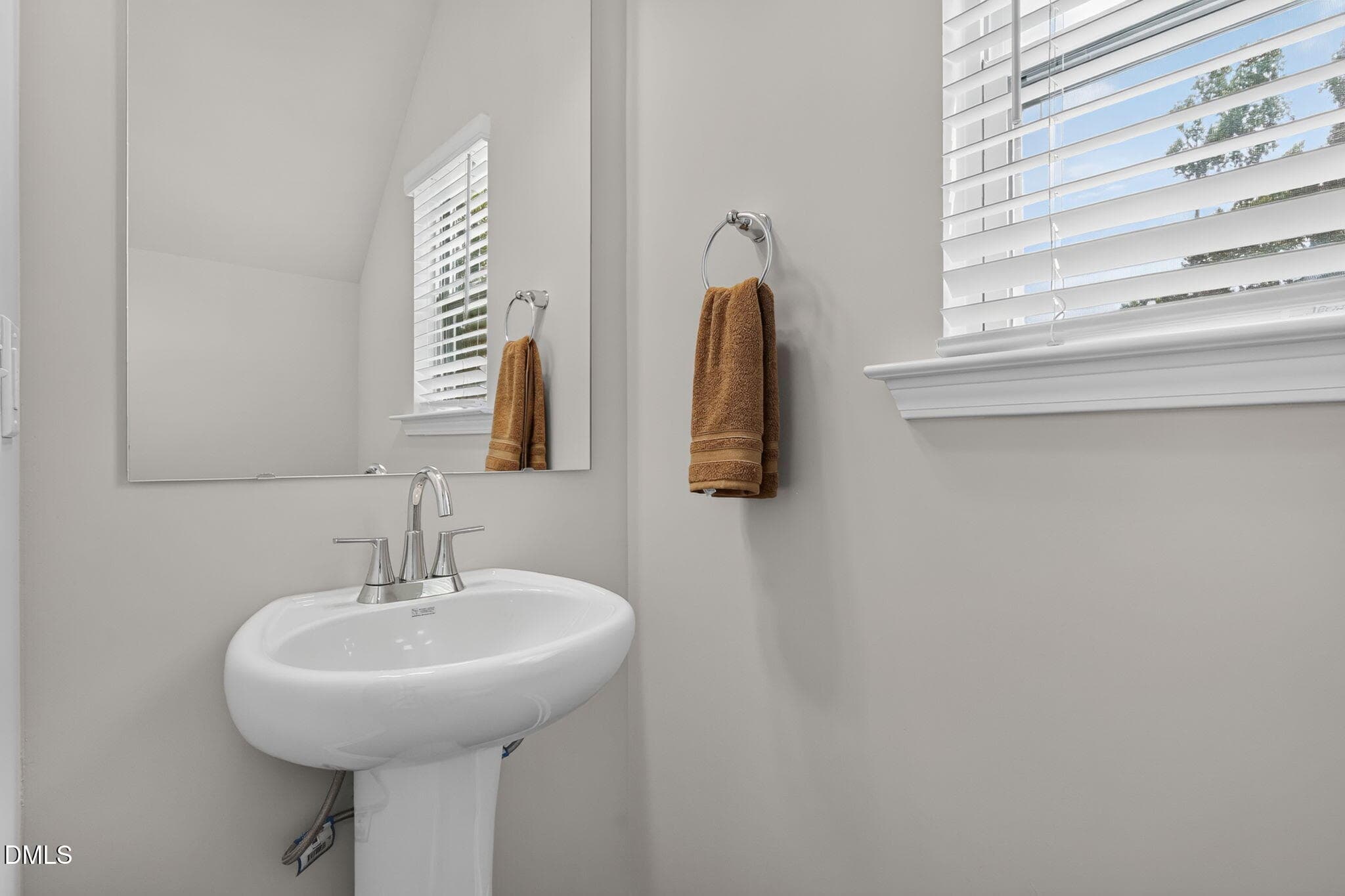 Powder Room on Main - 552 Beacon Hill Road, Lillington, NC 27546