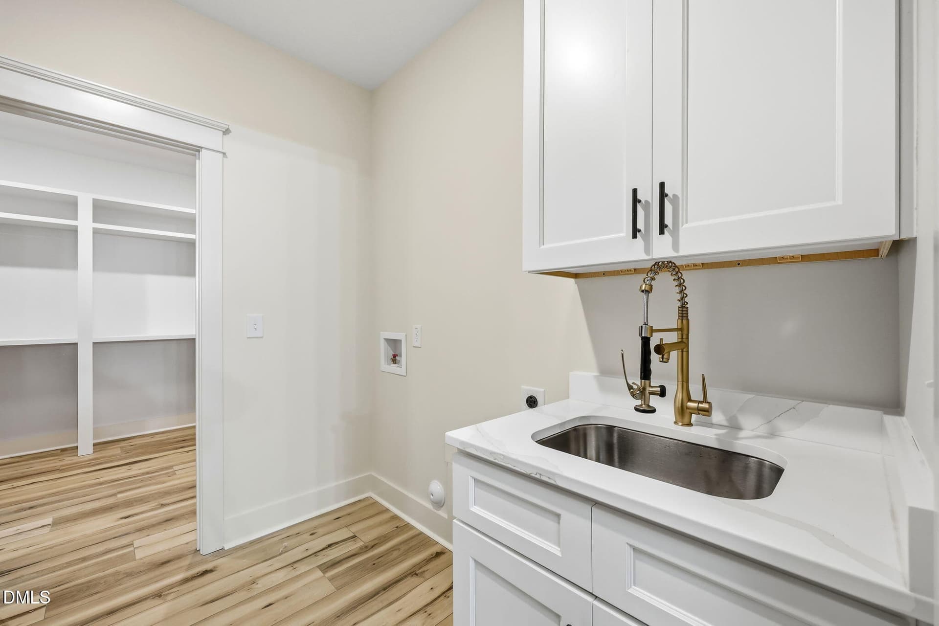 1520-pack-lane-mebane-nc-laundry-room.jp - 1520 Pack Lane, Mebane, NC 27302