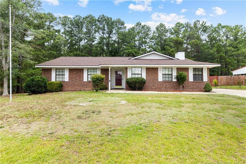 Photo 1 - 6959 Timbercroft Lane, Fayetteville, NC 28314