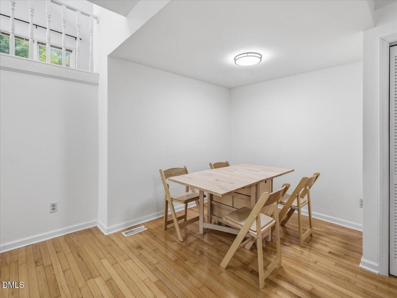 24-Informal Dining - 4815 Fortunes Ridge Drive, Durham, NC 27713, Durham
