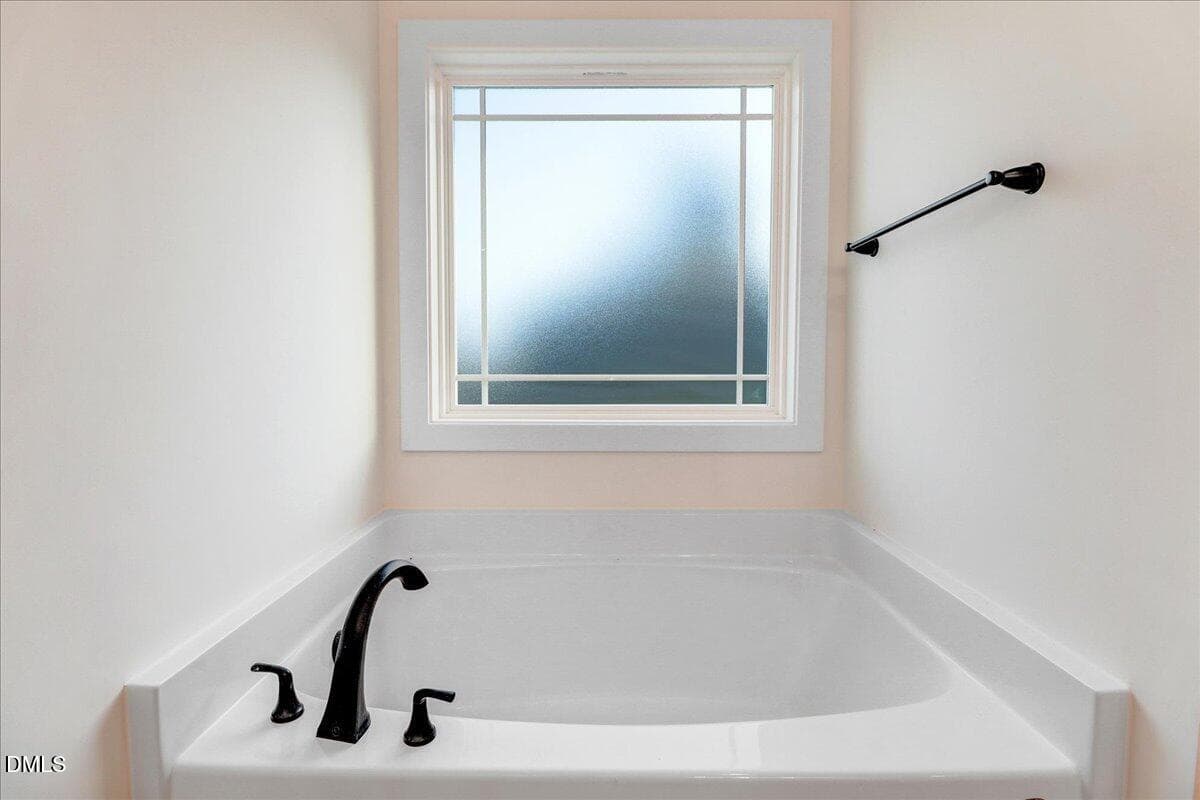 Soaking Tub - 205 Galway Road, Lillington, NC 27546