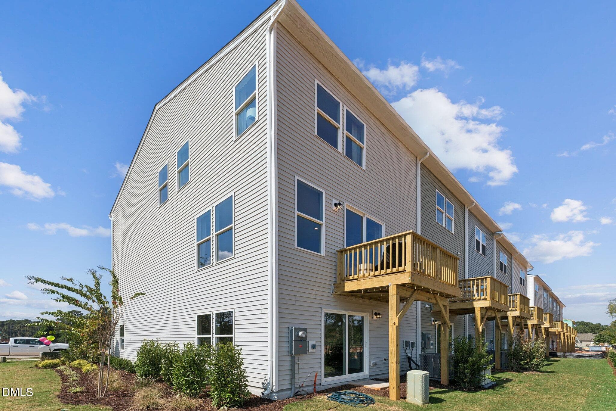5-web-or-mls-DSC02180 - 911 Freston Road, Raleigh, NC 27610, Raleigh