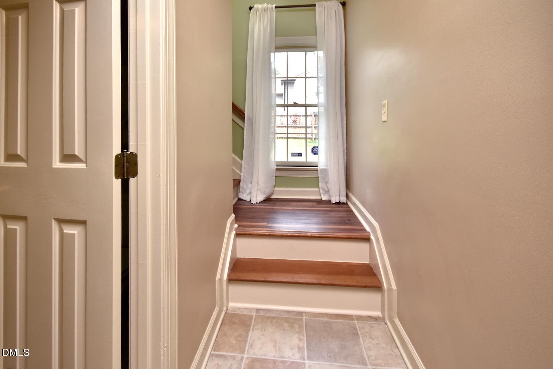 16- Bttm landing - 1 Timbercreek Court, Durham, NC 27712, Durham