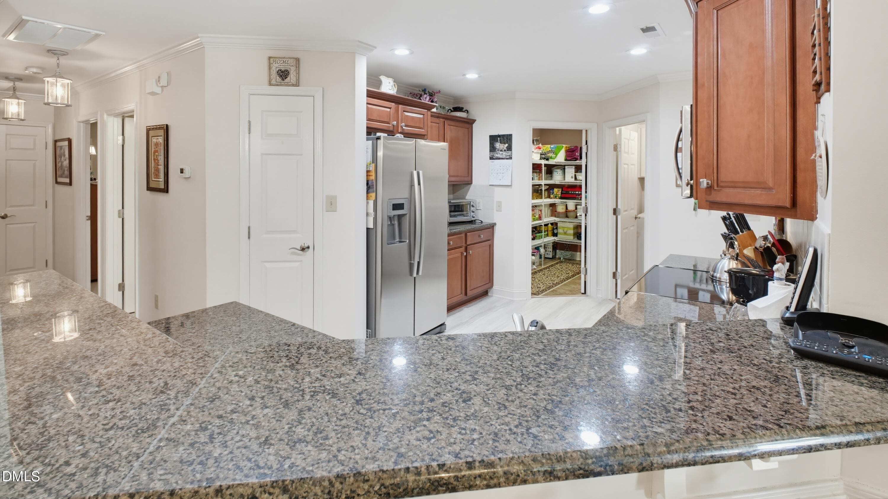 Sparkling Granite Countertops. - 45 Glenfield Drive, Dunn, NC 28334