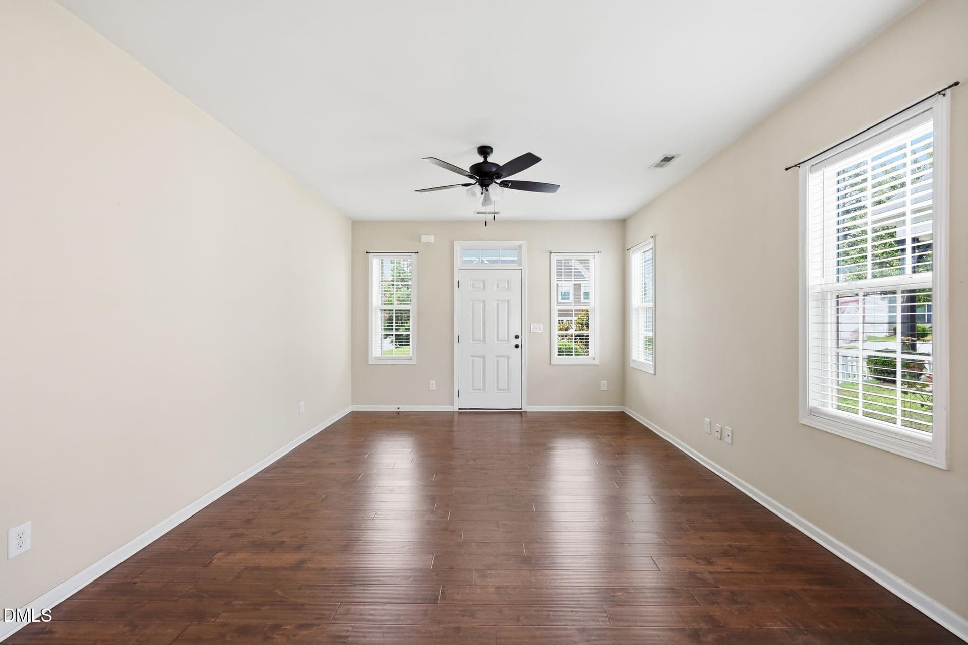 14 Plott Hound - Living Room - 14 Plott Hound Drive, Clayton, NC 27520