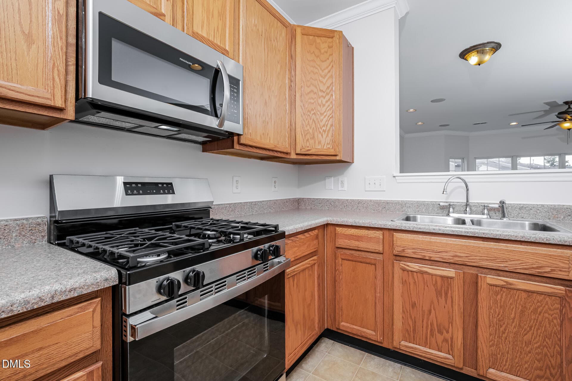 009-photo-Kitchen-cbd0fedb-16b4-4135-96f - 11916 Field Towne Lane, Raleigh, NC 27614, Raleigh