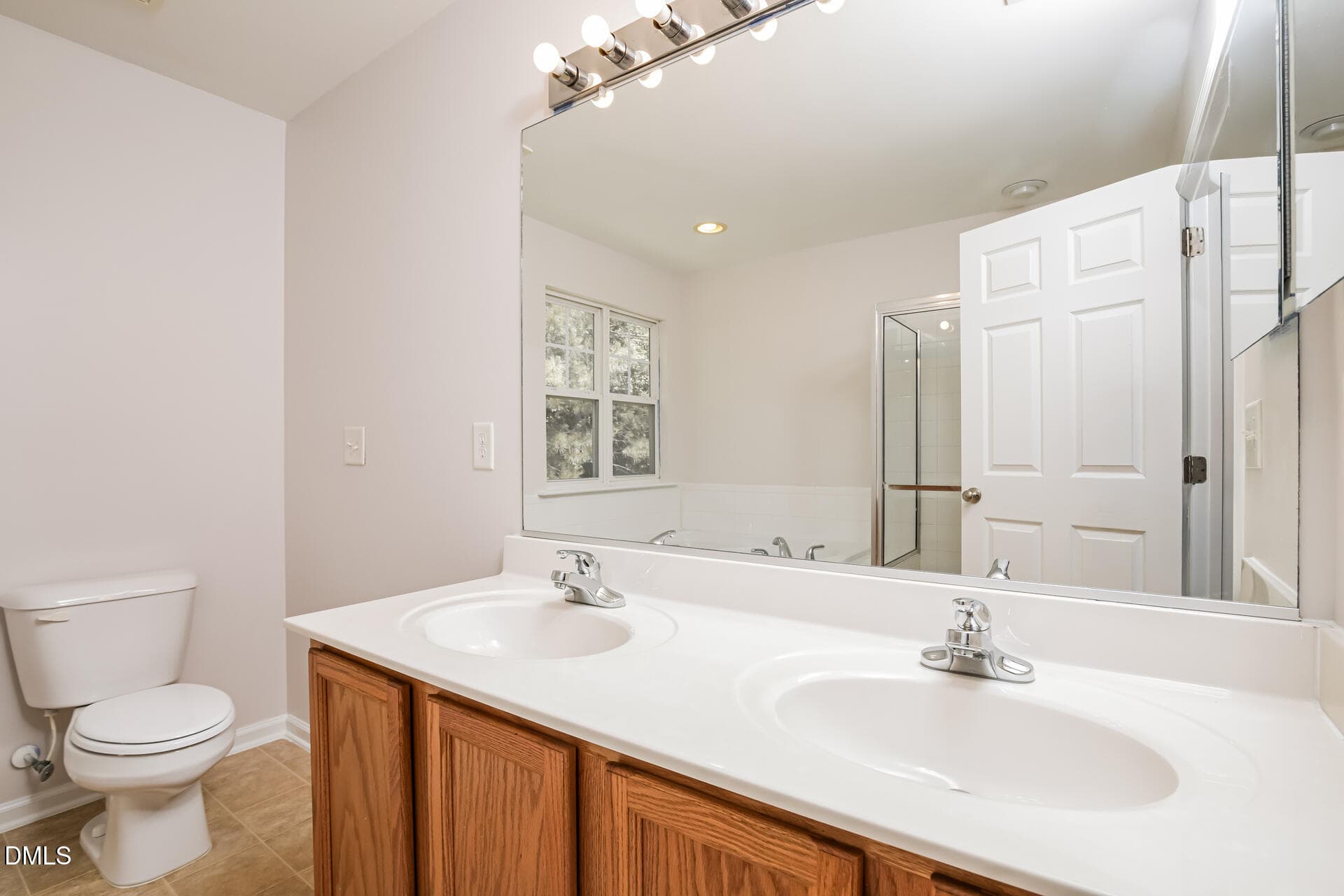 013-photo-Main-Bathroom-dc34f577-5cfd-4b - 11916 Field Towne Lane, Raleigh, NC 27614, Raleigh