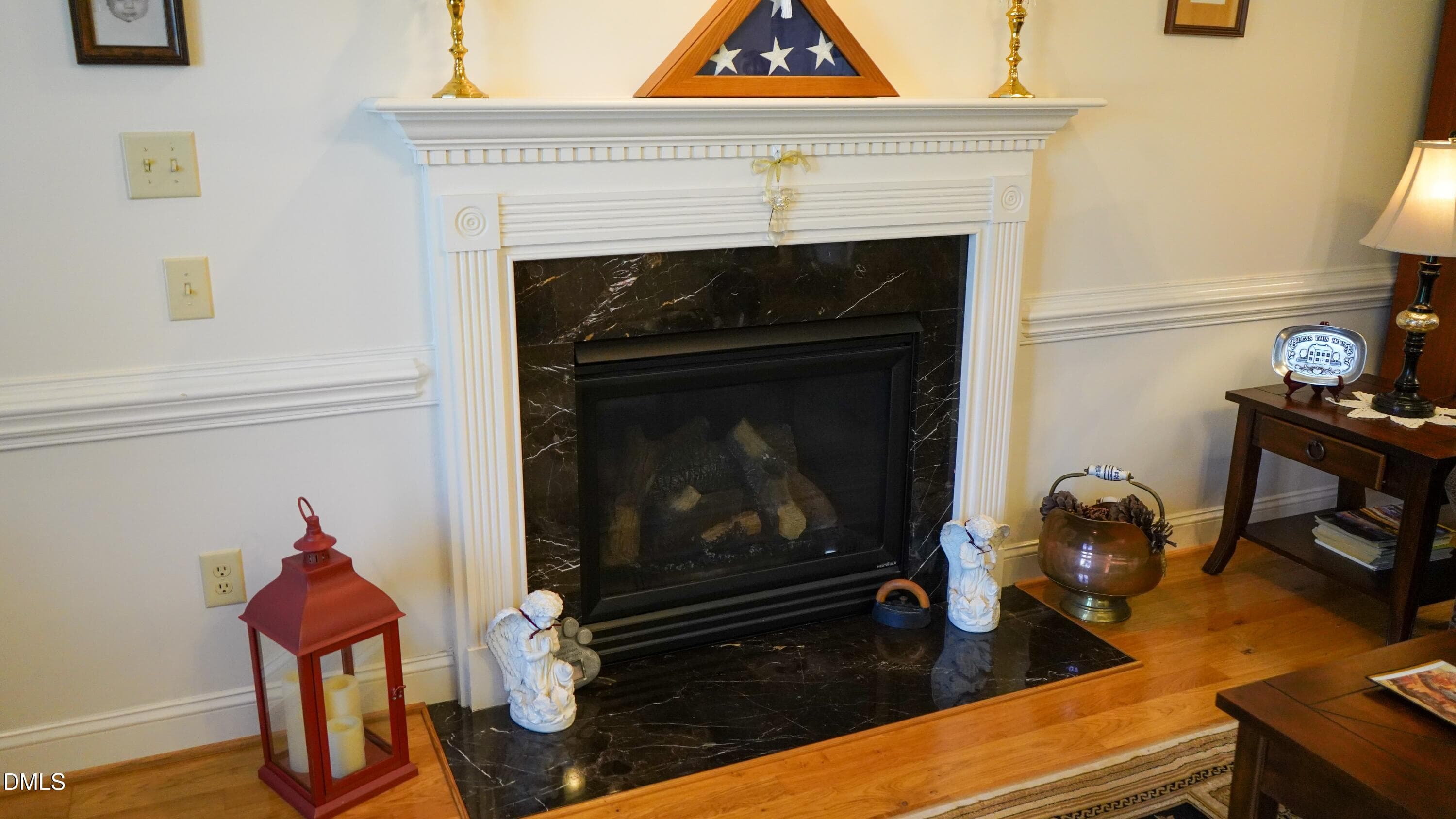Cozy gas log fireplace! - 45 Glenfield Drive, Dunn, NC 28334