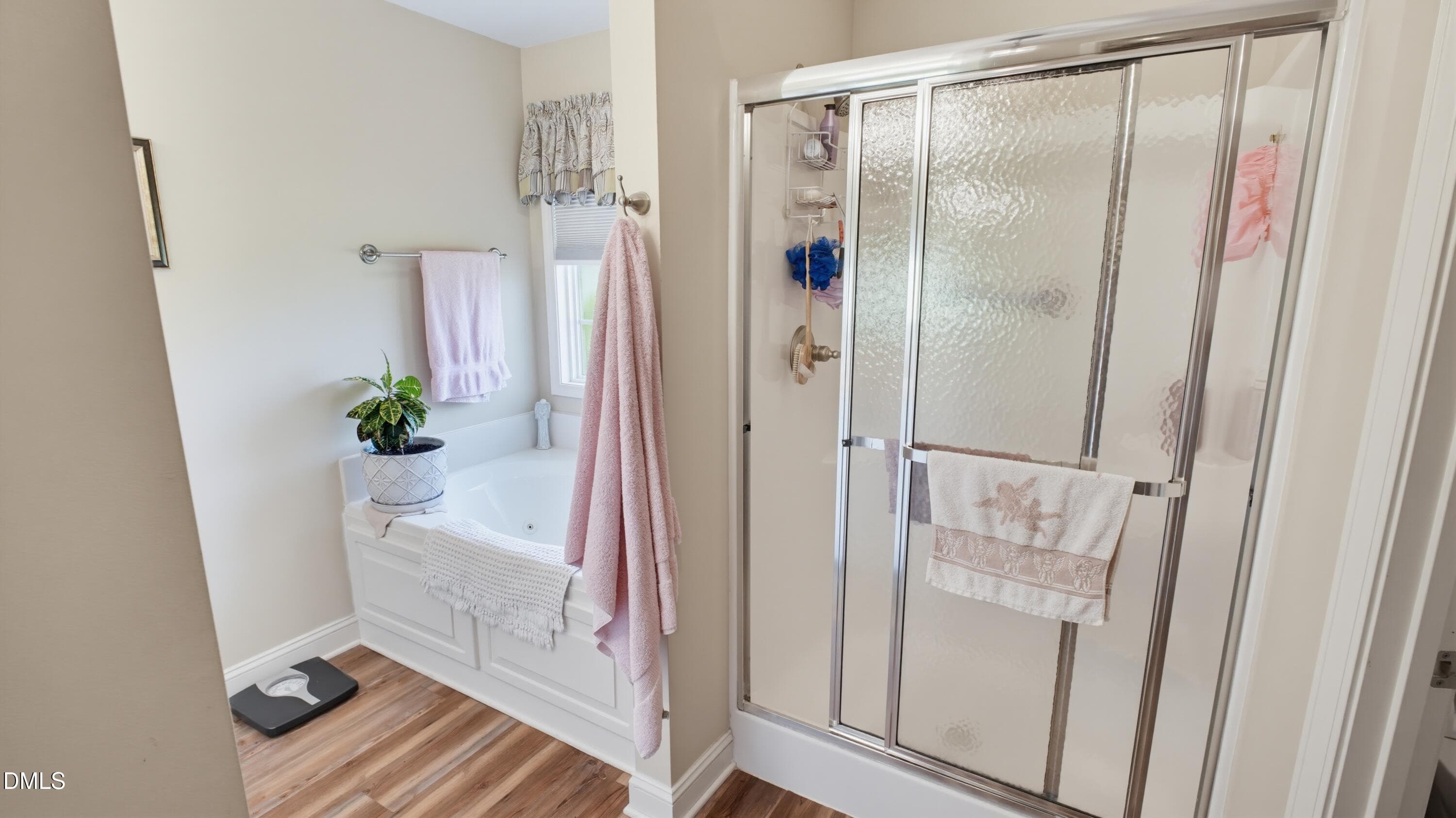 Spacious Owners Bath. - 45 Glenfield Drive, Dunn, NC 28334
