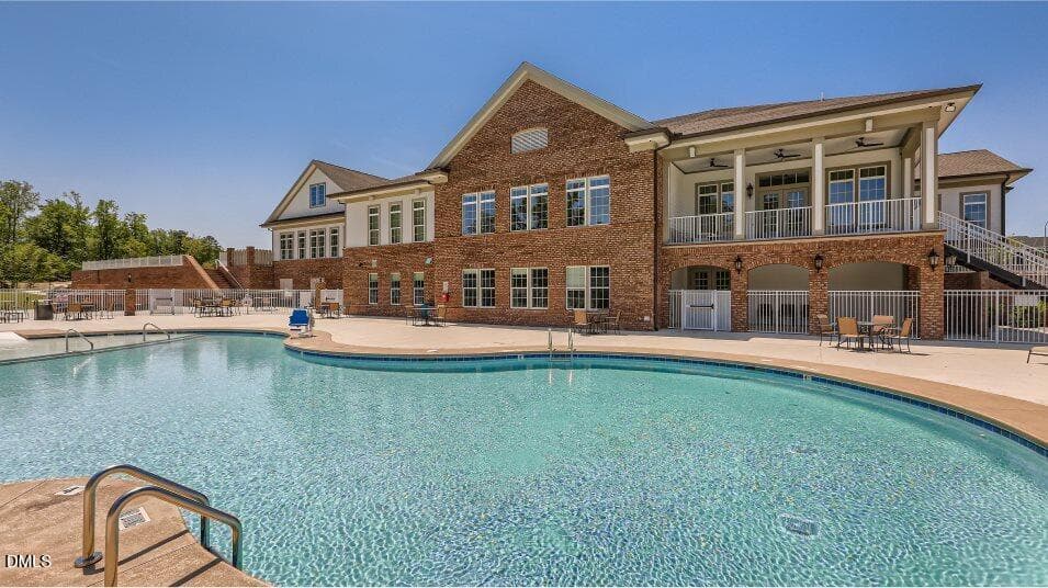 Trace outdoor pool - 5348 Arkose Drive, Raleigh, NC 27610, Raleigh