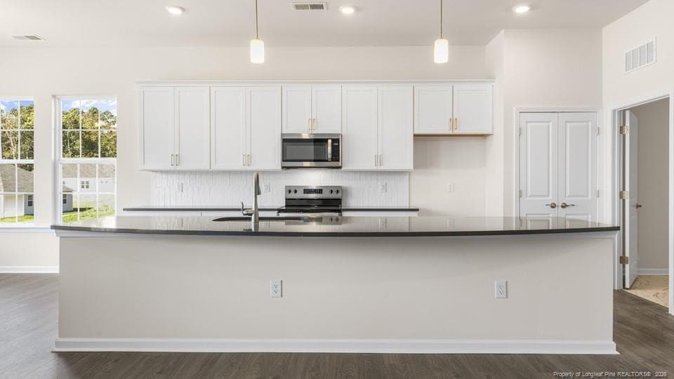 Photo 6 - 824 Fernwind Circle, Aberdeen, NC 28315