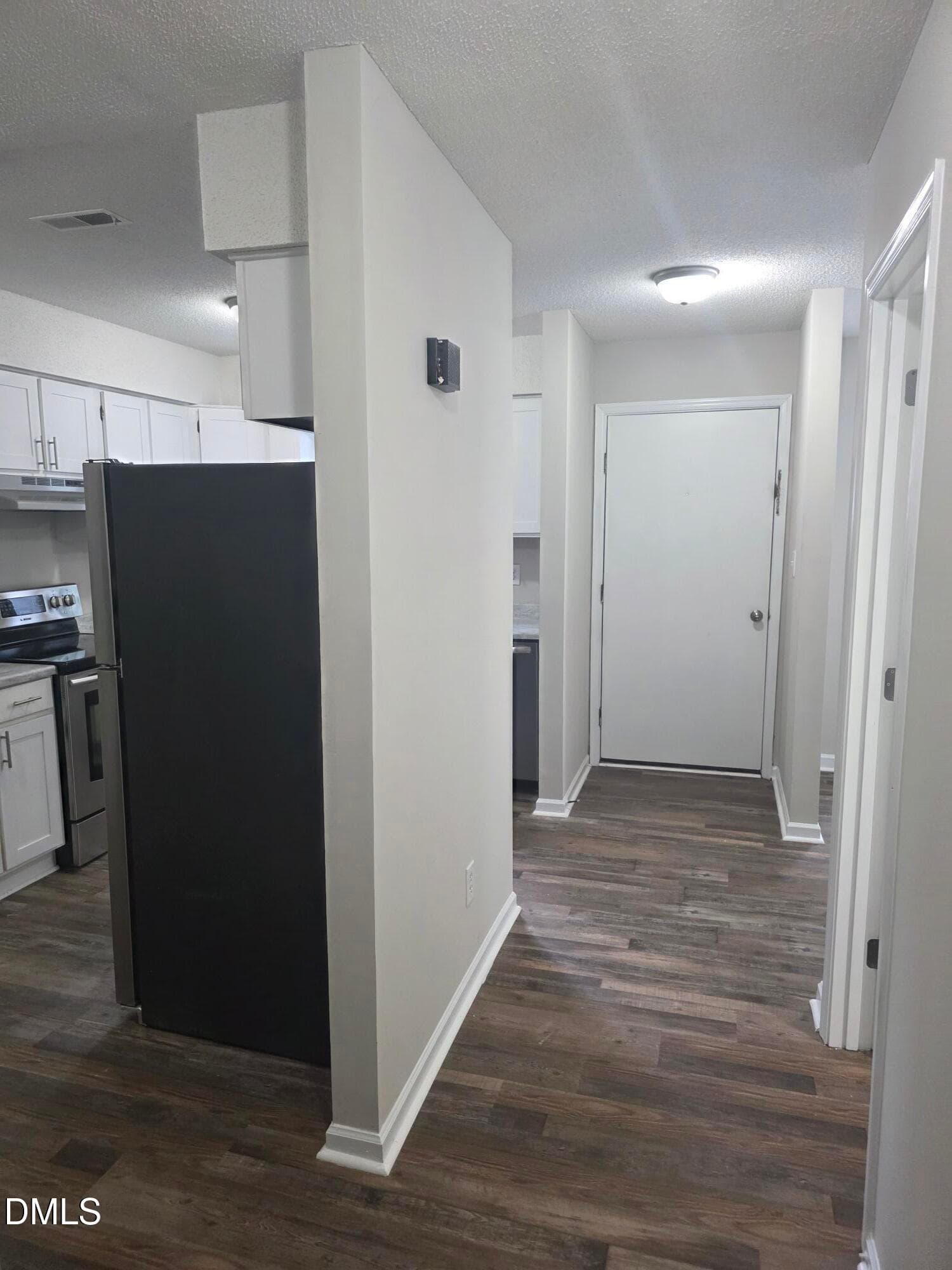 hall view to front door - 7389 Sandy Creek Drive, Raleigh, NC 27615, Raleigh