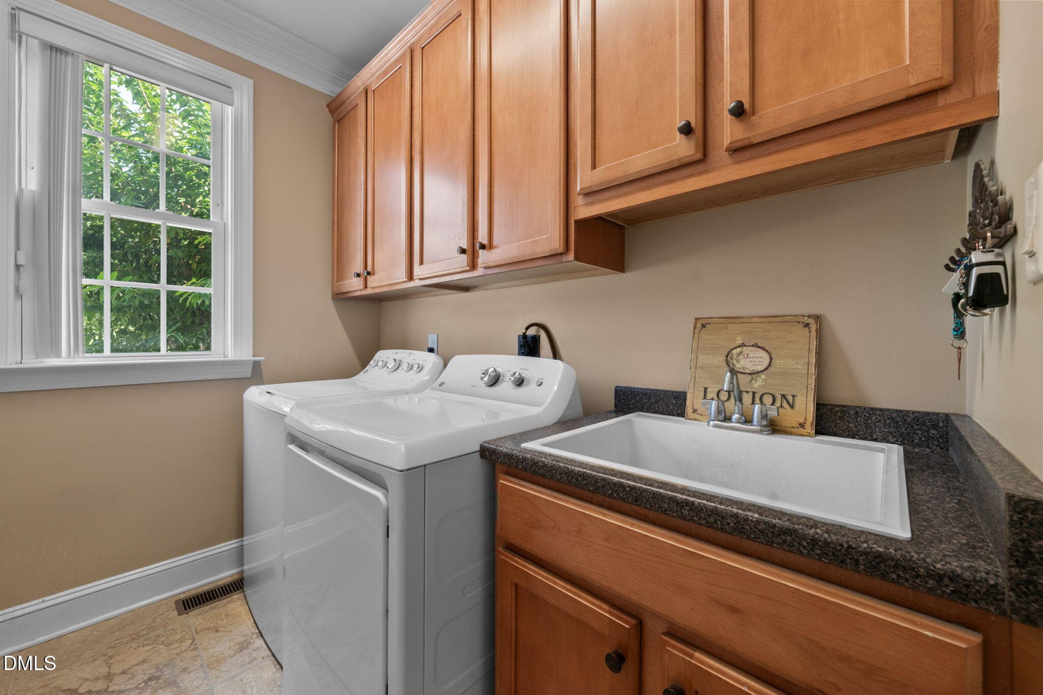laundry - 2908 Morning Ridge Court, Raleigh, NC 27616, Raleigh