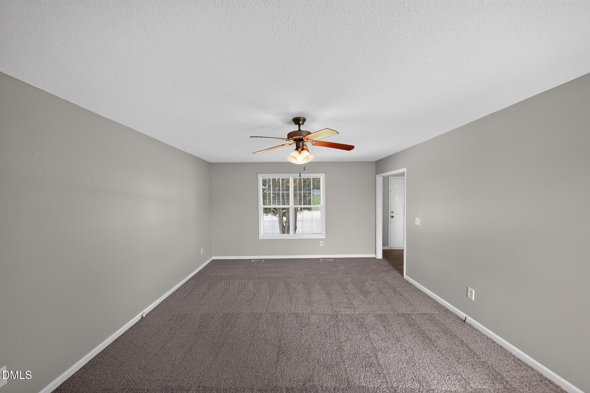 64_Jewel_Ln-Living_room-1302 - 64 Jewel Lane, Four Oaks, NC 27524