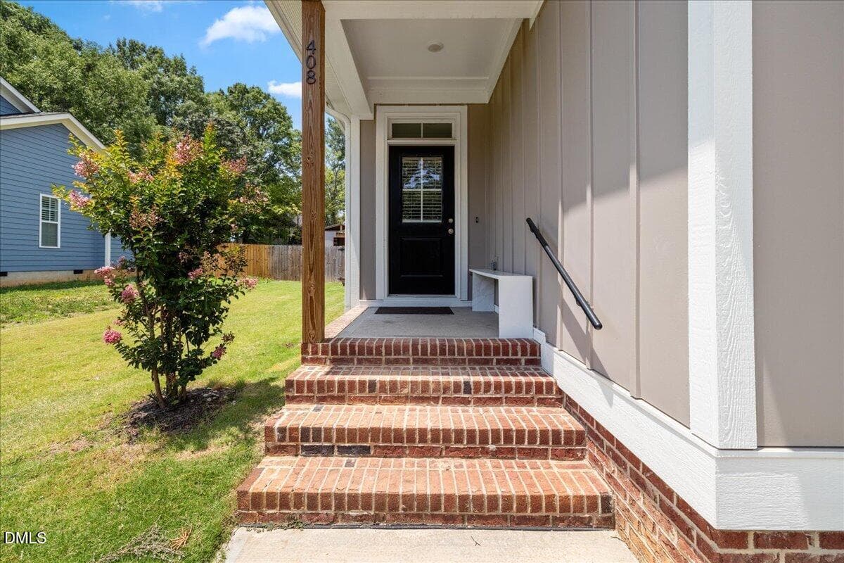 06-408 S Main St - 408 S Main Street, Franklinton, NC 27525