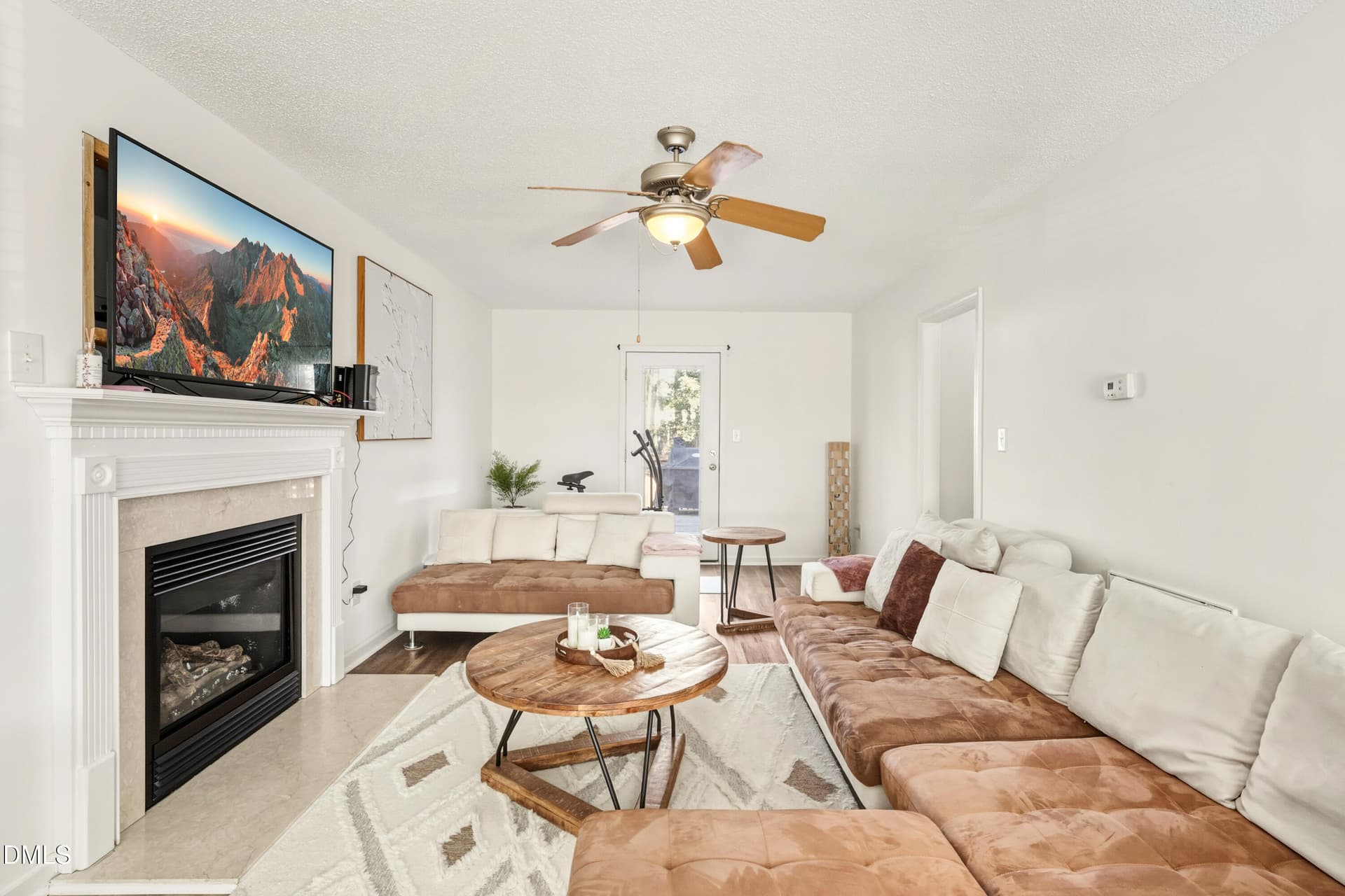 Living Room - 423 Kinsman Court, Fuquay Varina, NC 27526