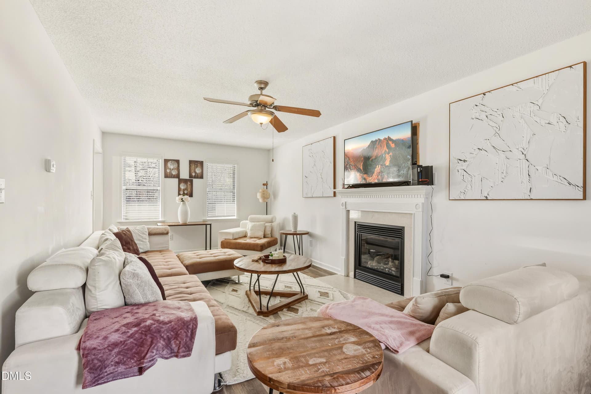Living Room - 423 Kinsman Court, Fuquay Varina, NC 27526