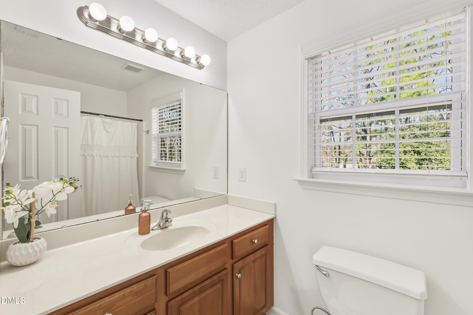 Bathroom - 423 Kinsman Court, Fuquay Varina, NC 27526