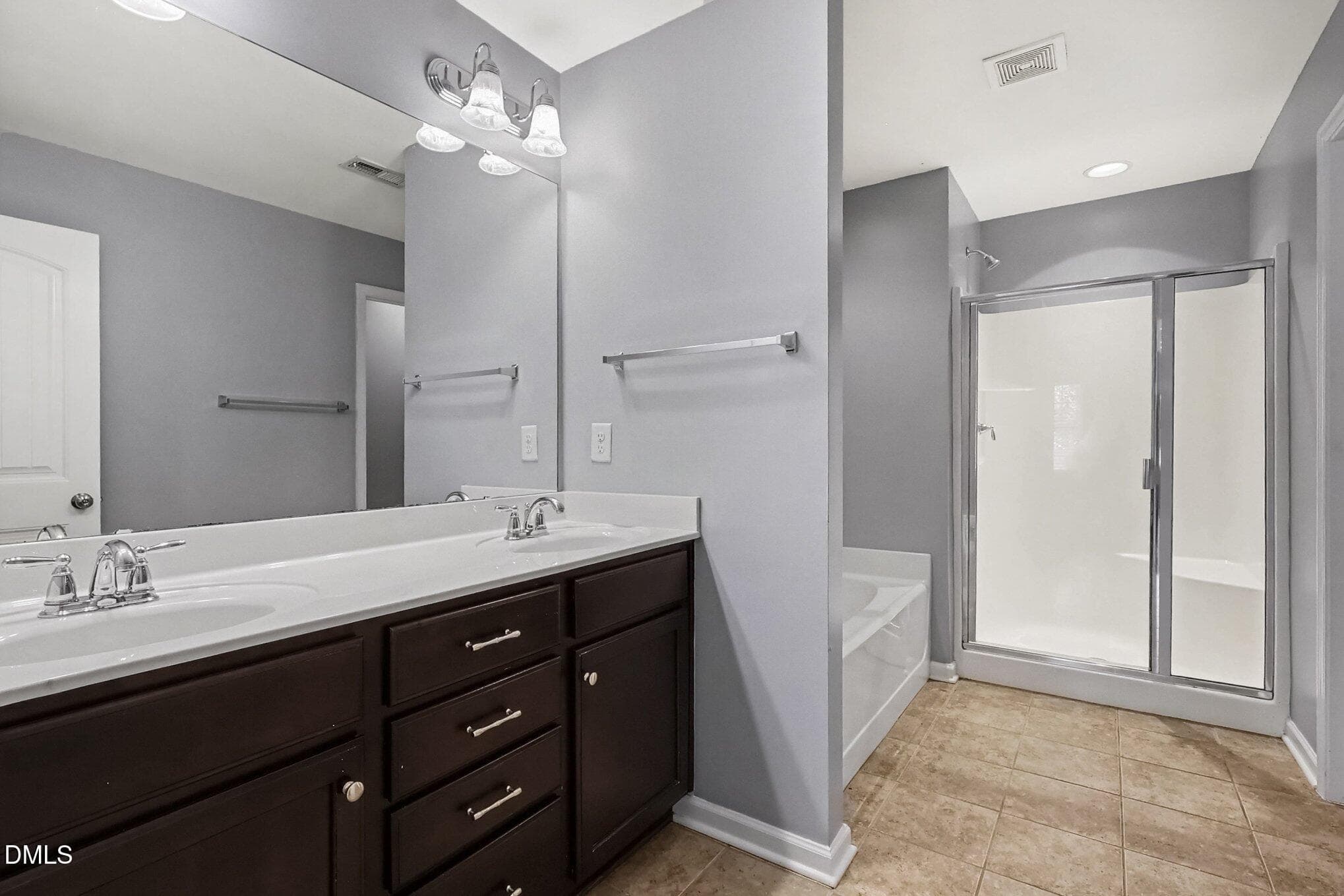 017_file_6923 - 2422 Memory Ridge Drive, Raleigh, NC 27606, Raleigh