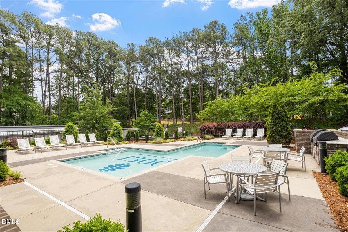 06-1300 St Marys St unit 207 [3006833]_0 - 1300 Saint Marys Street 207, Raleigh, NC 27605, Raleigh